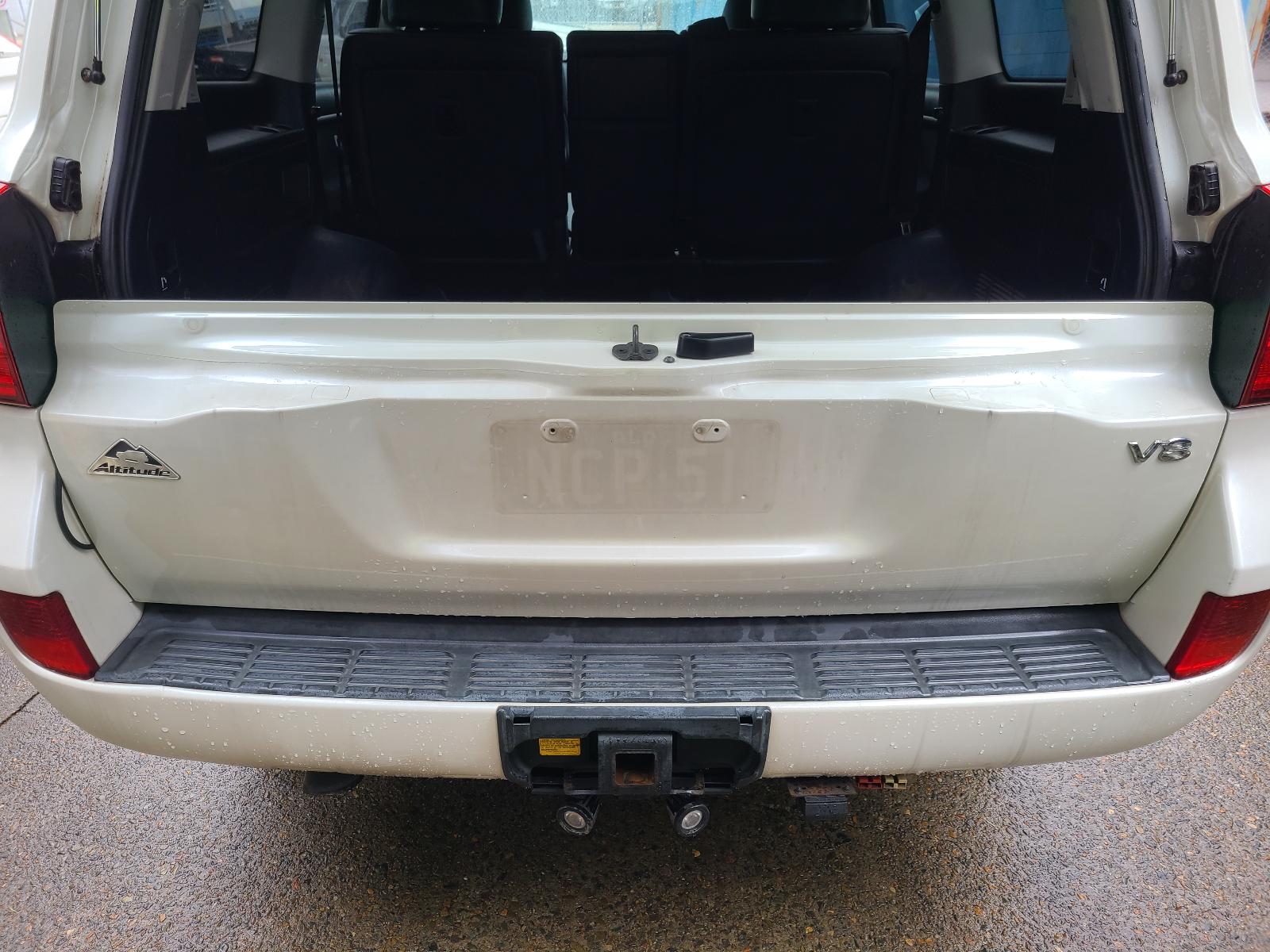 View Toyota Landcruiser 2013 4 Door Station Wagon