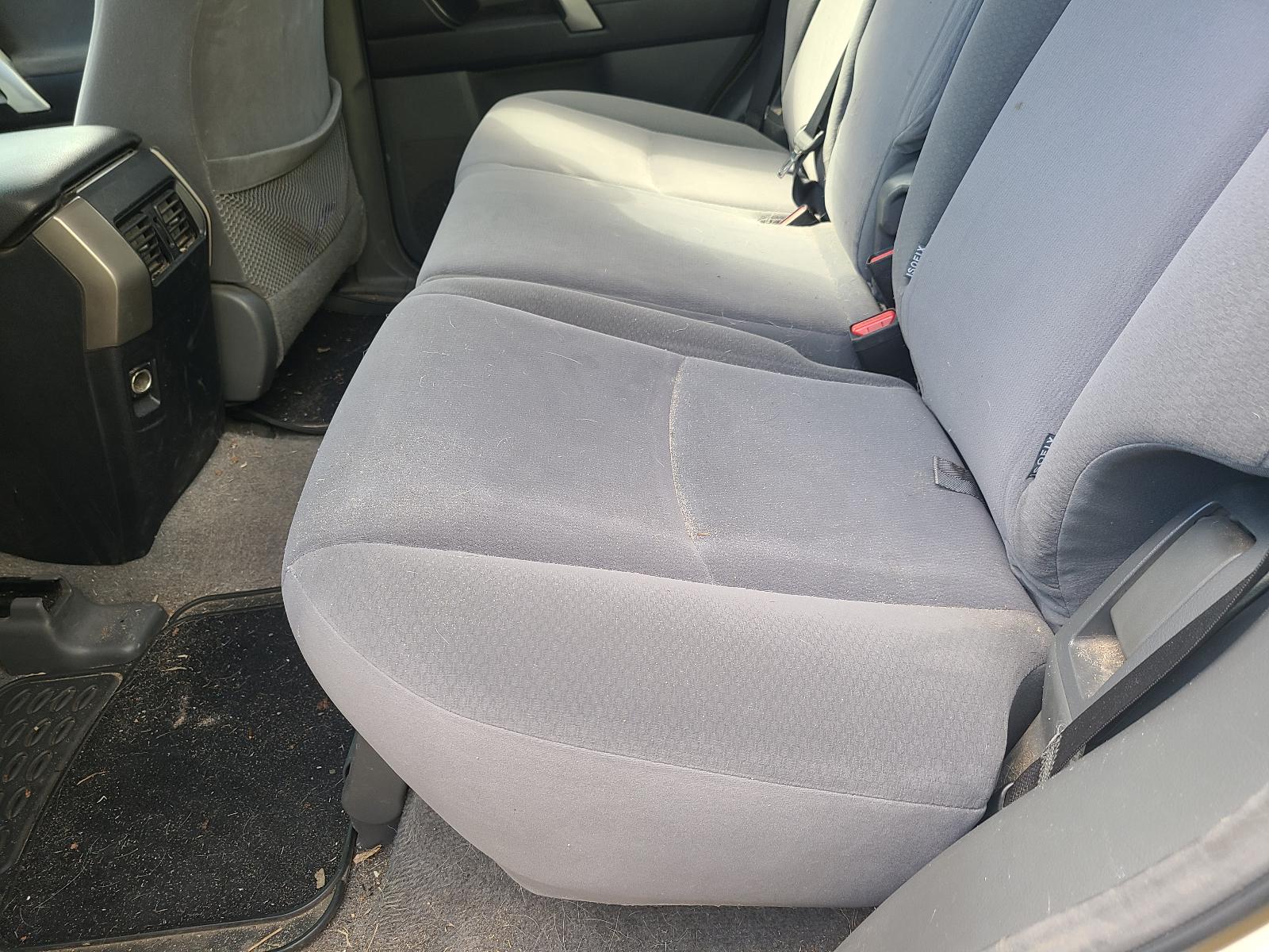 View Toyota Prado 2012 4 Door Station Wagon