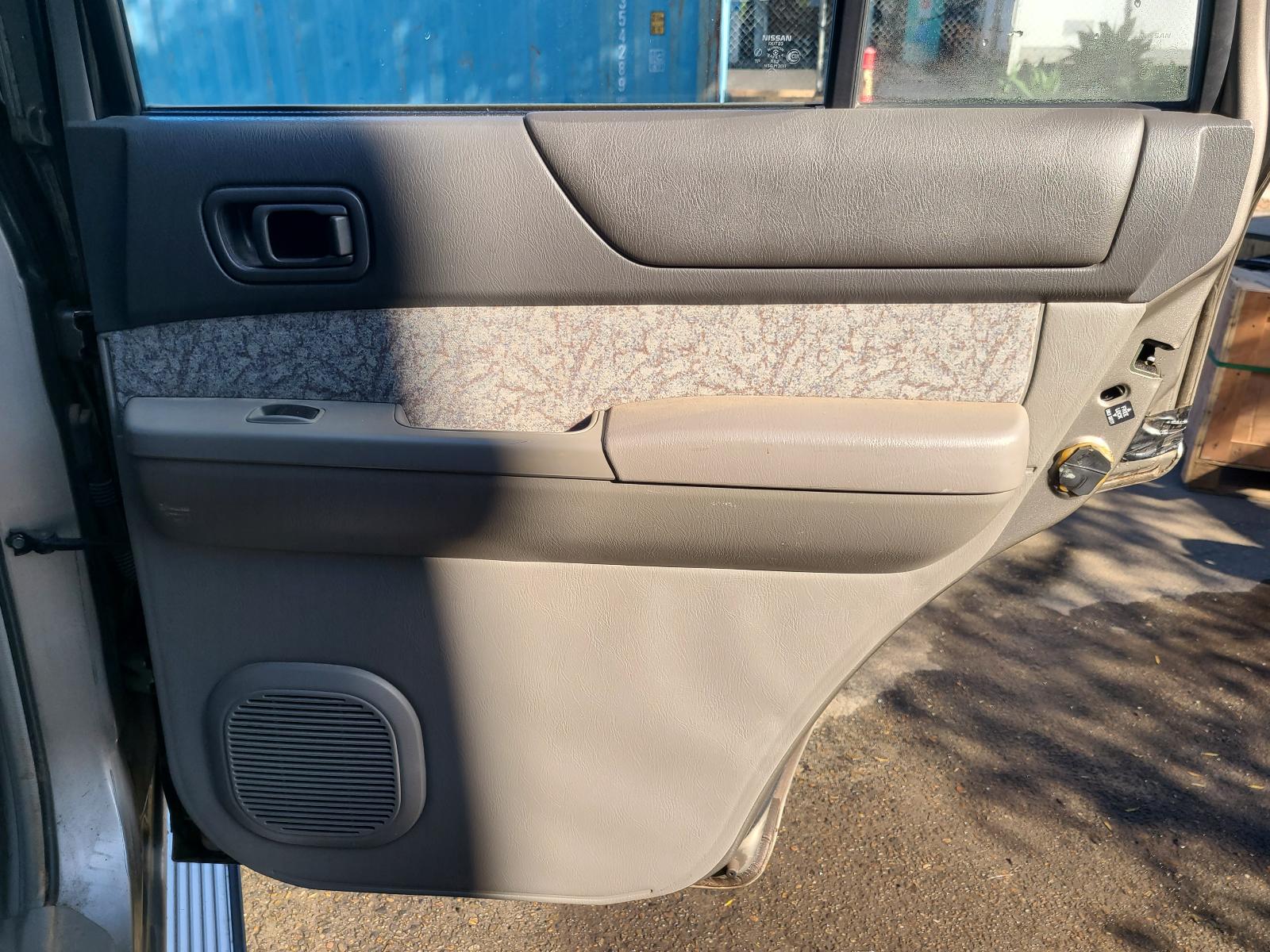 View Nissan Patrol 1998  