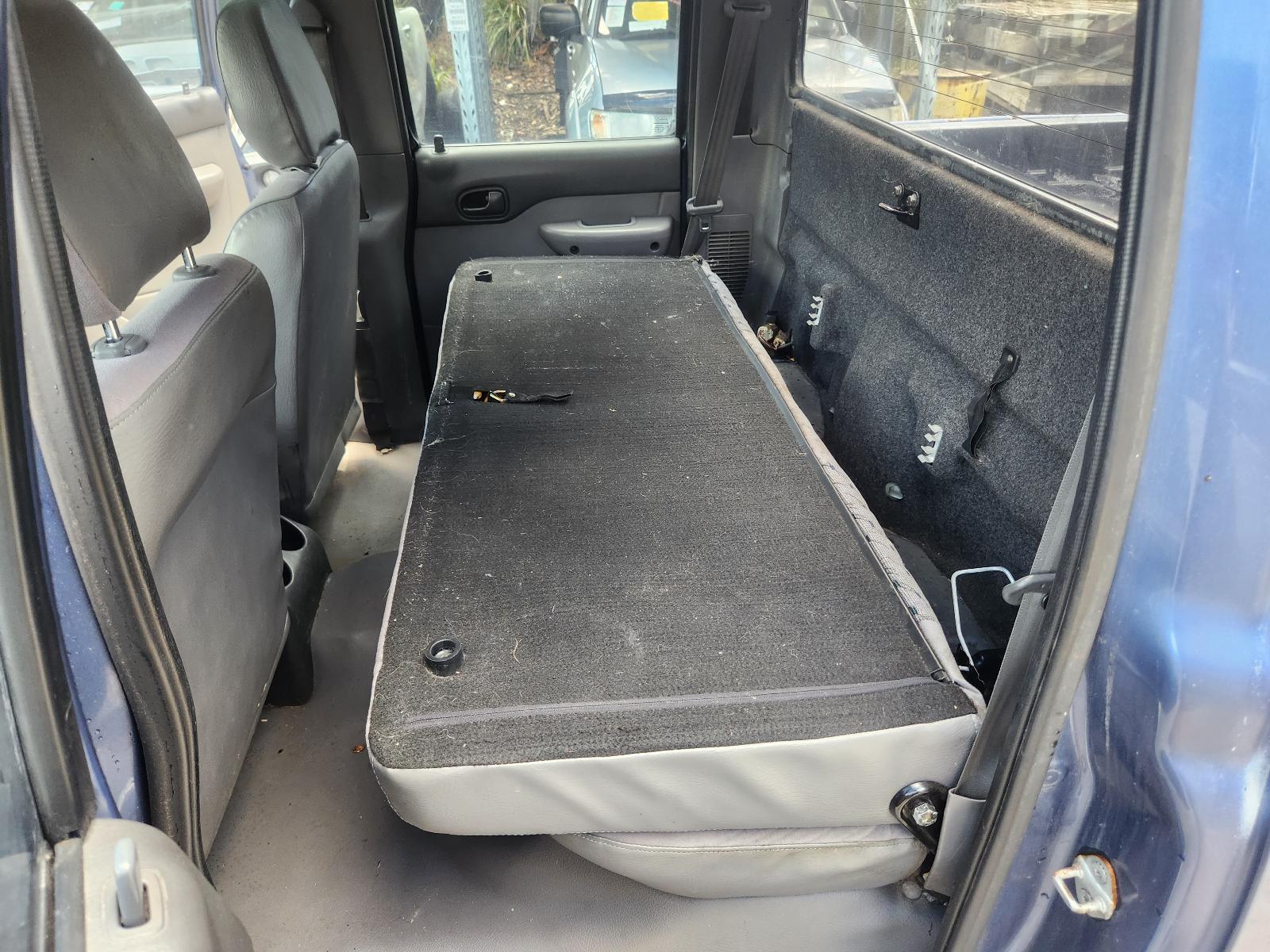 View Mazda Bravo 2006  