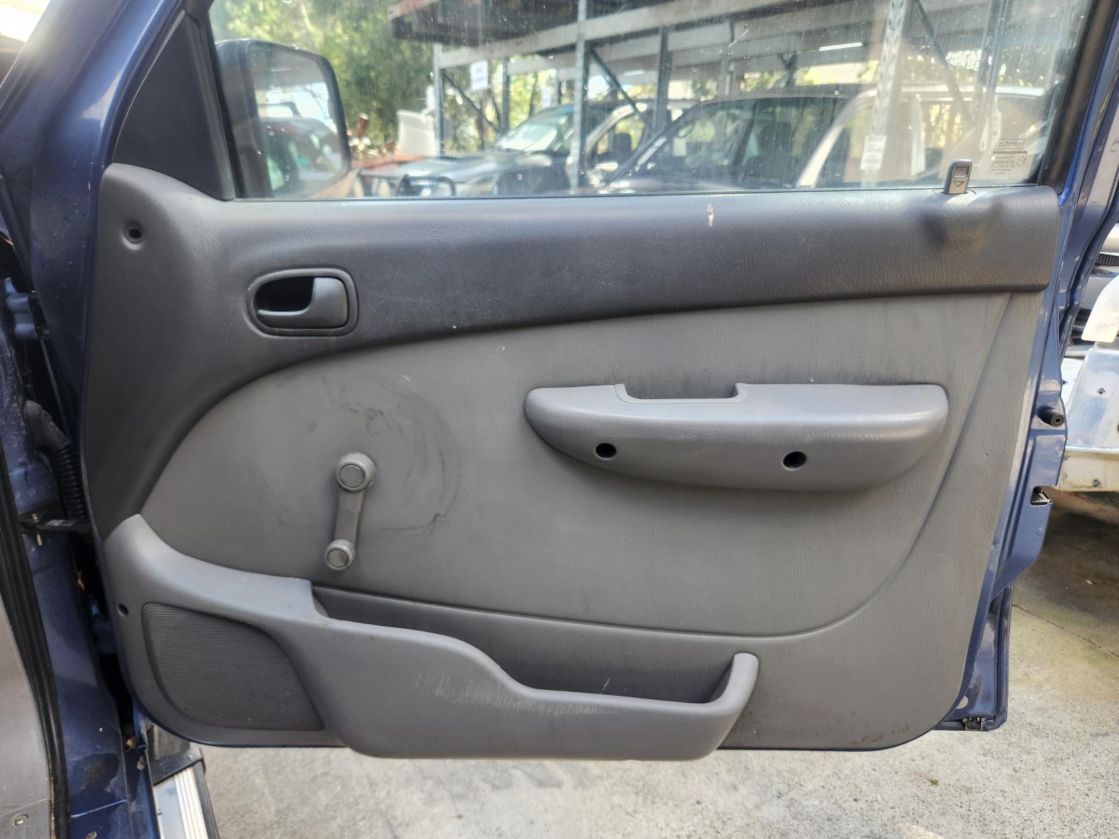 View Mazda Bravo 2006  