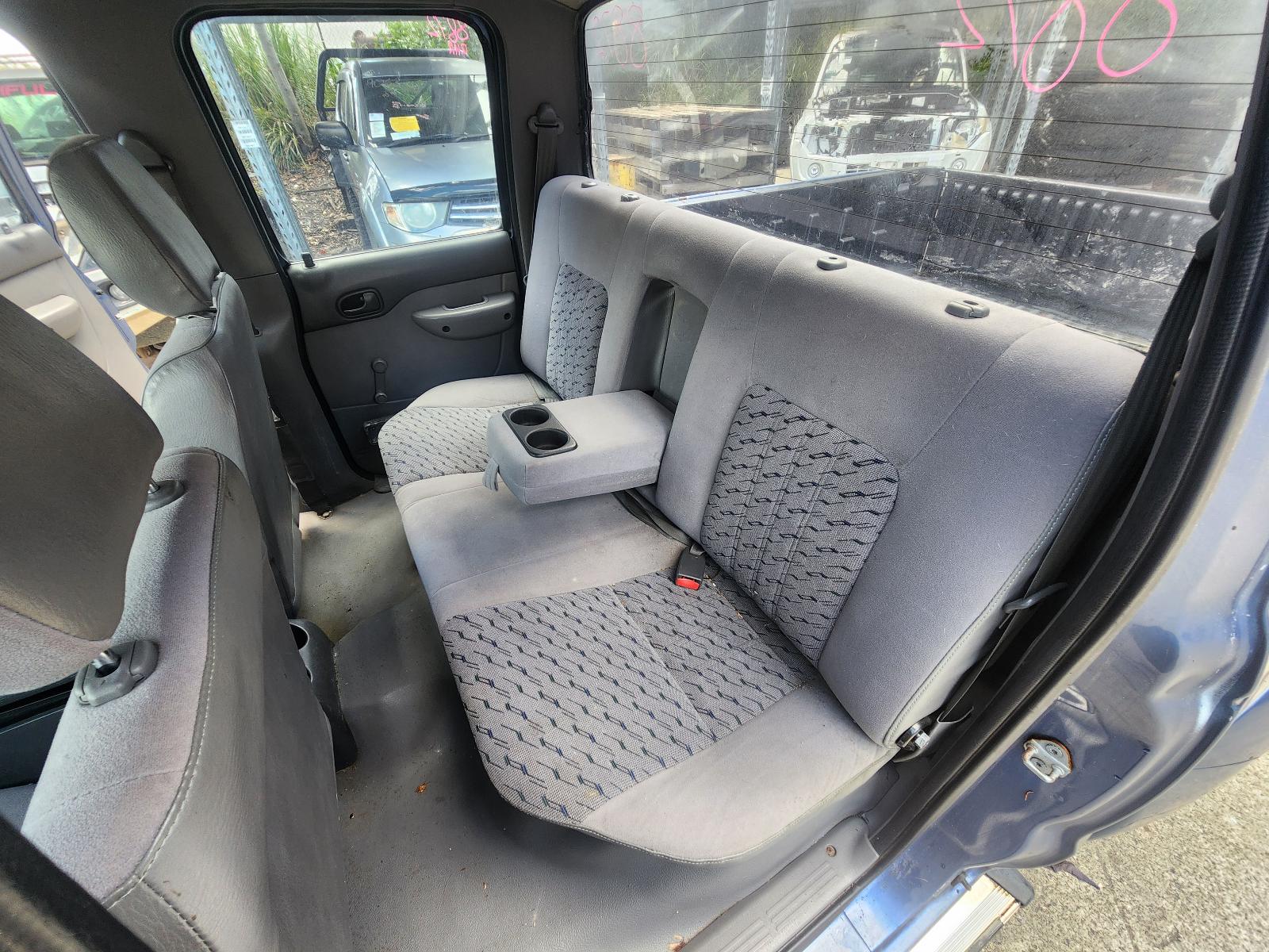 View Mazda Bravo 2006  