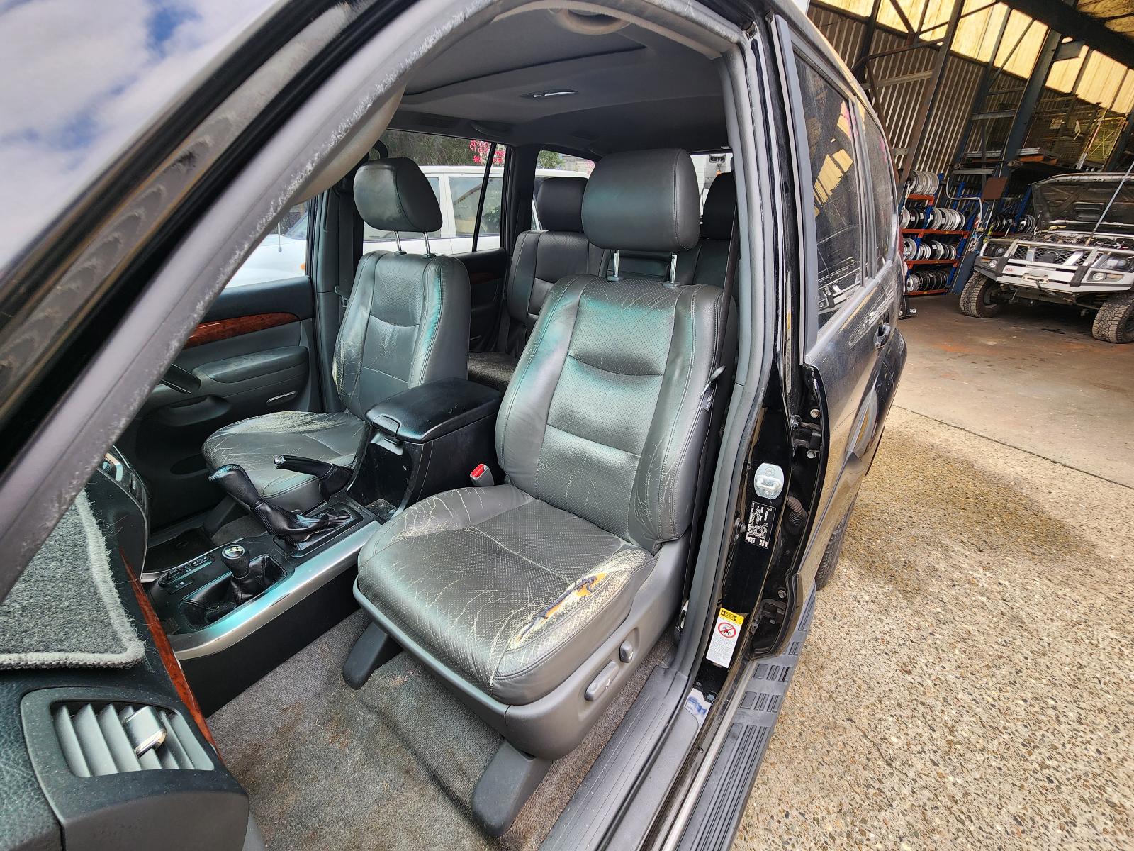 Toyota Prado 2006 4 Door Station Wagon View Toyota Prado 2006 4 Door Station Wagon
