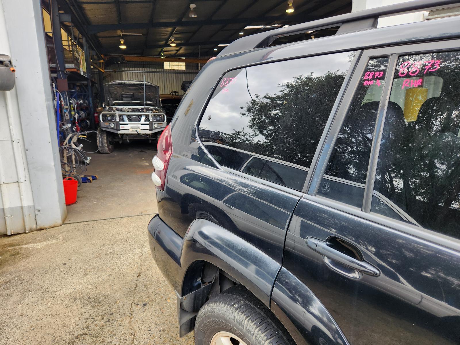 Toyota Prado 2006 4 Door Station Wagon View Toyota Prado 2006 4 Door Station Wagon