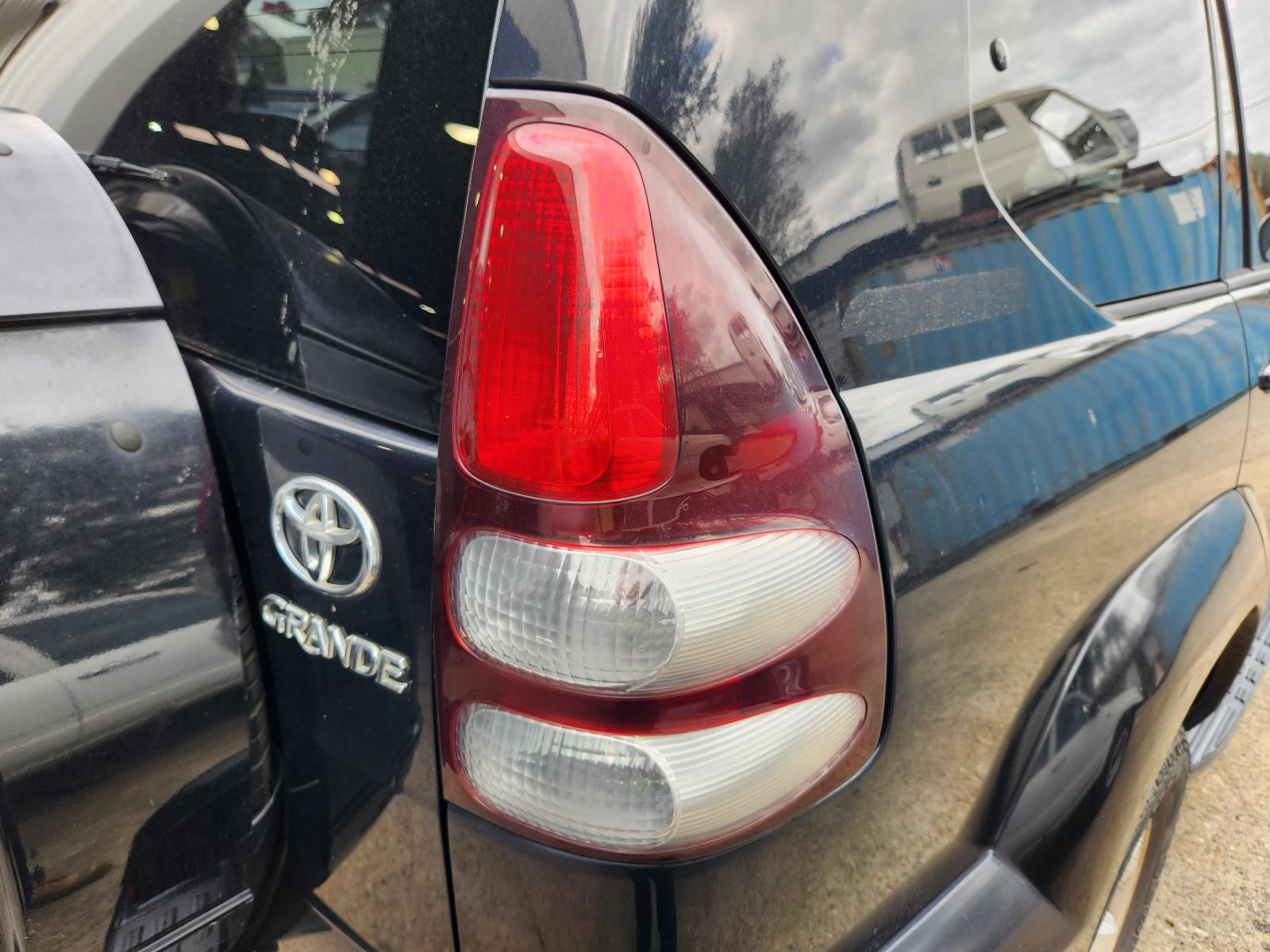 Toyota Prado 2006 4 Door Station Wagon View Toyota Prado 2006 4 Door Station Wagon