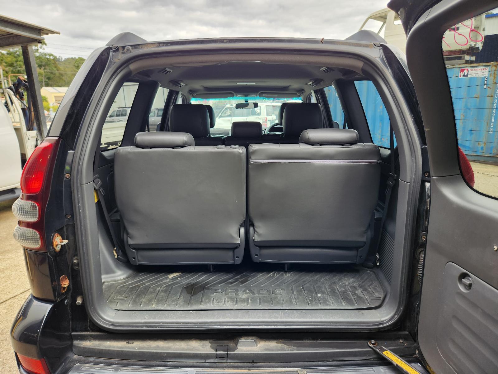 Toyota Prado 2006 4 Door Station Wagon View Toyota Prado 2006 4 Door Station Wagon