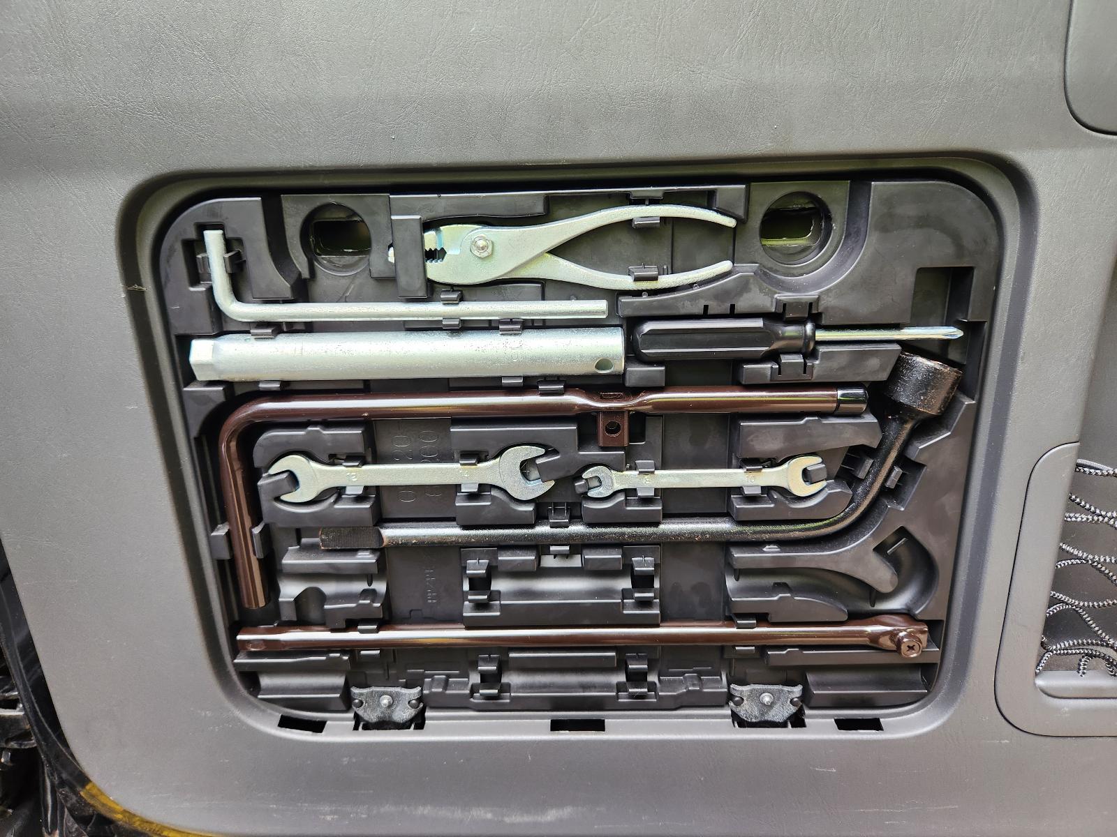 Toyota Prado 2006 4 Door Station Wagon View Toyota Prado 2006 4 Door Station Wagon