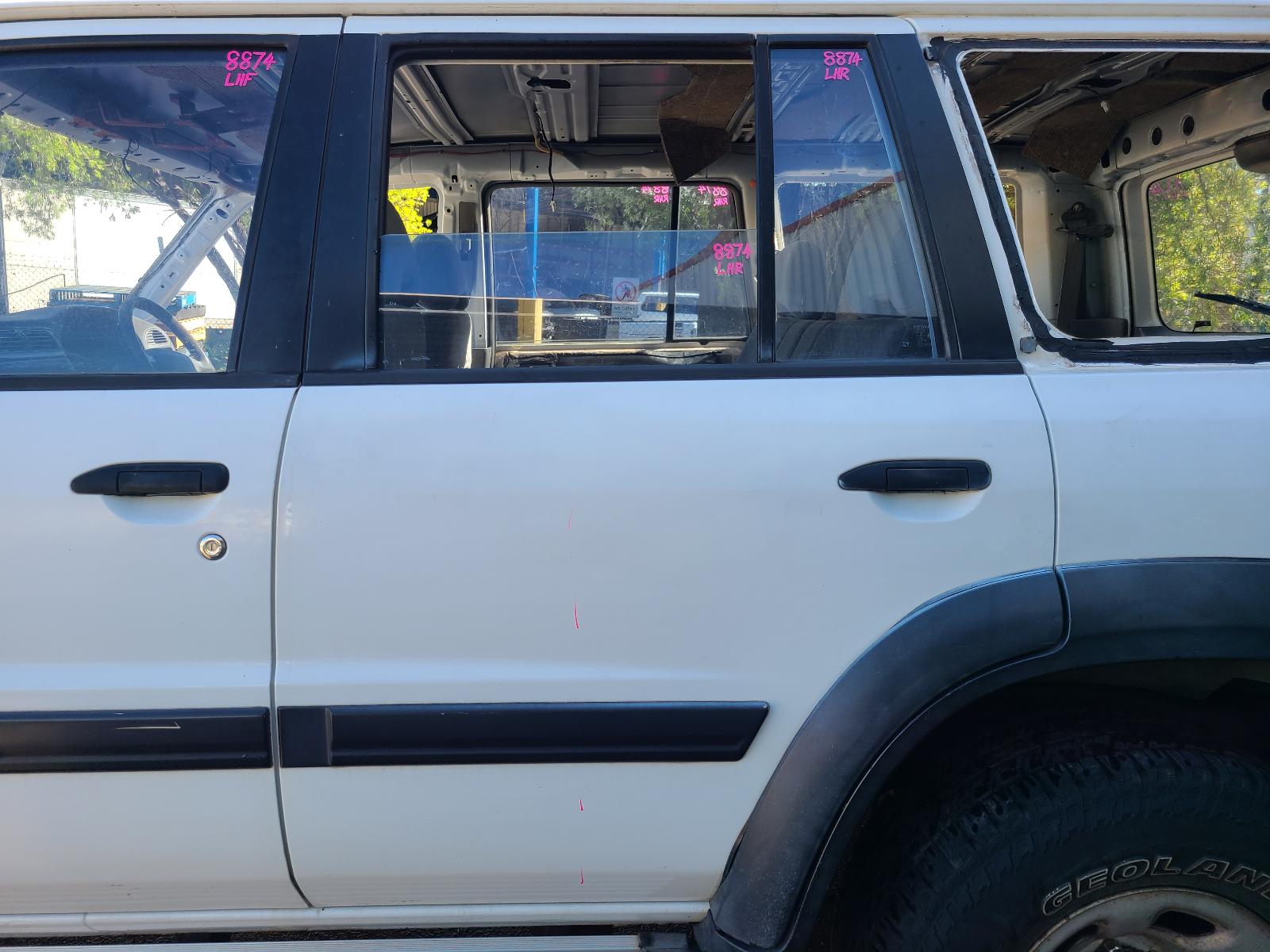 View Nissan Patrol 1999 4 Door Station Wagon