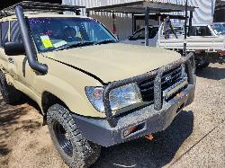 View Toyota Landcruiser 1999 4 Door Station Wagon