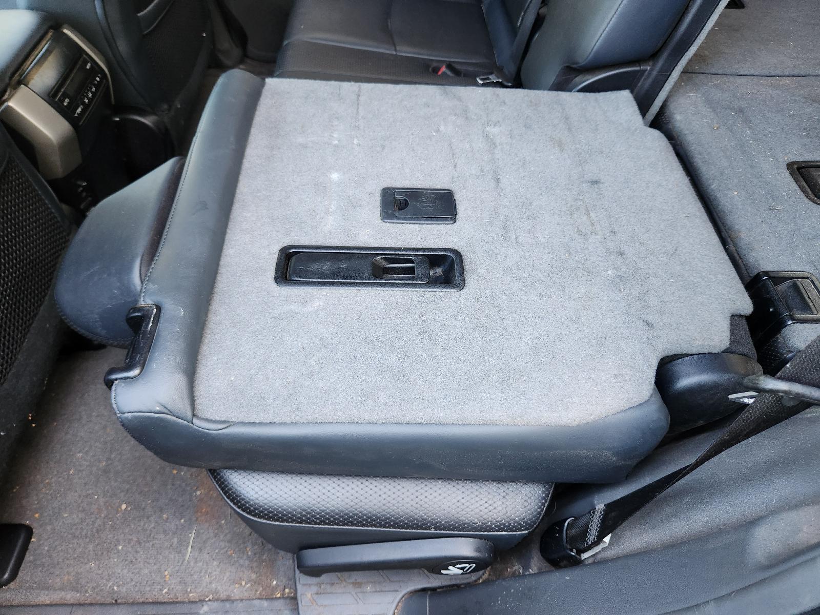 View Toyota Prado 2013 4 Door Station Wagon
