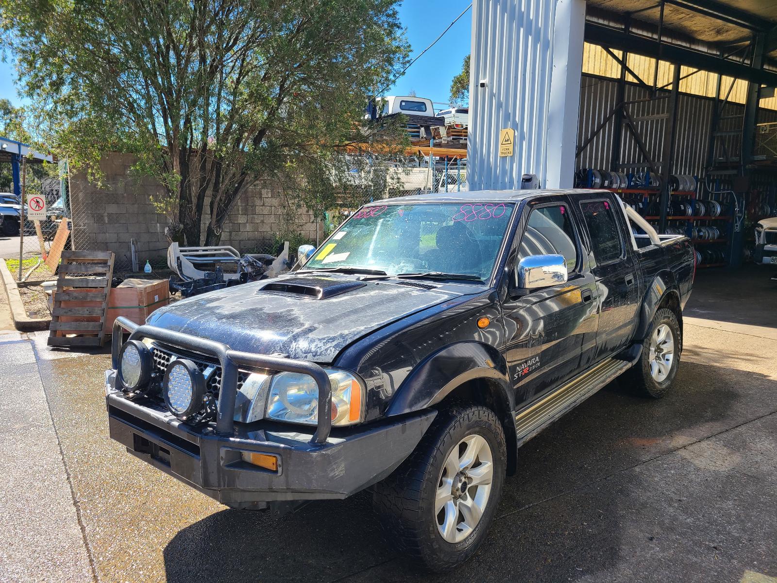 View Nissan Navara 2013 4 Door Utility