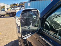 View Nissan Navara 2013 4 Door Utility