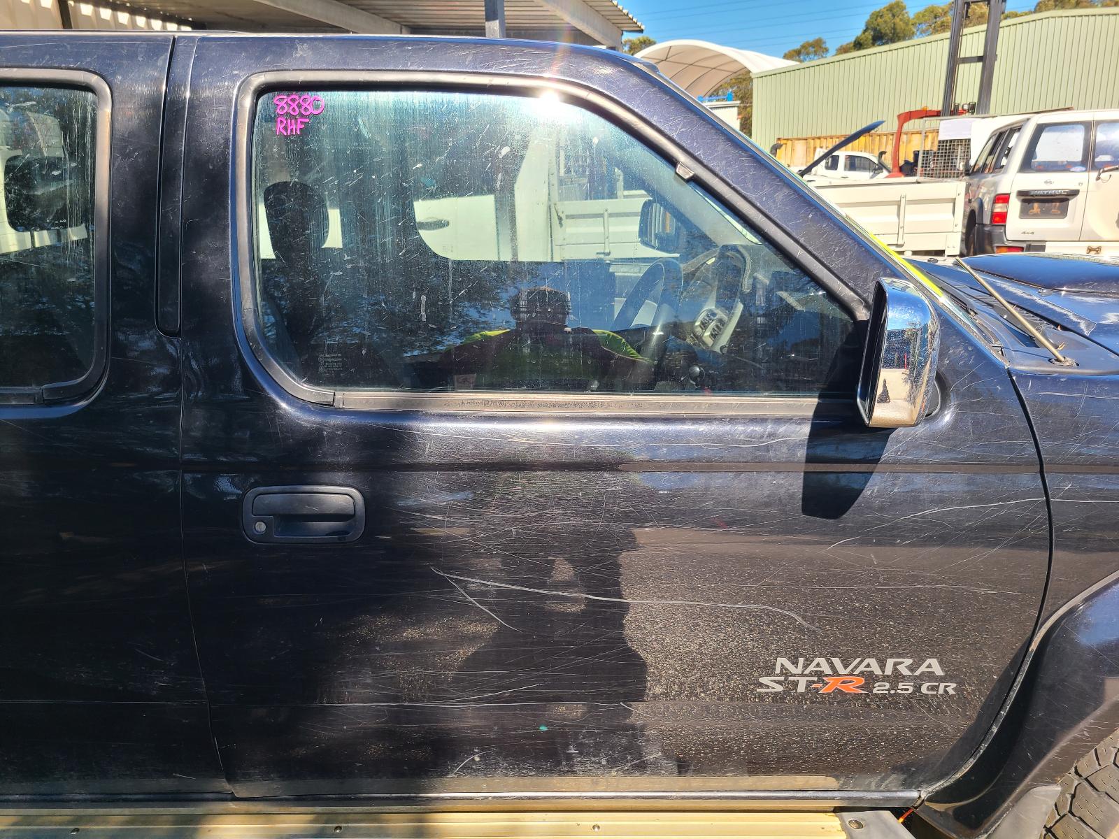 View Nissan Navara 2013 4 Door Utility