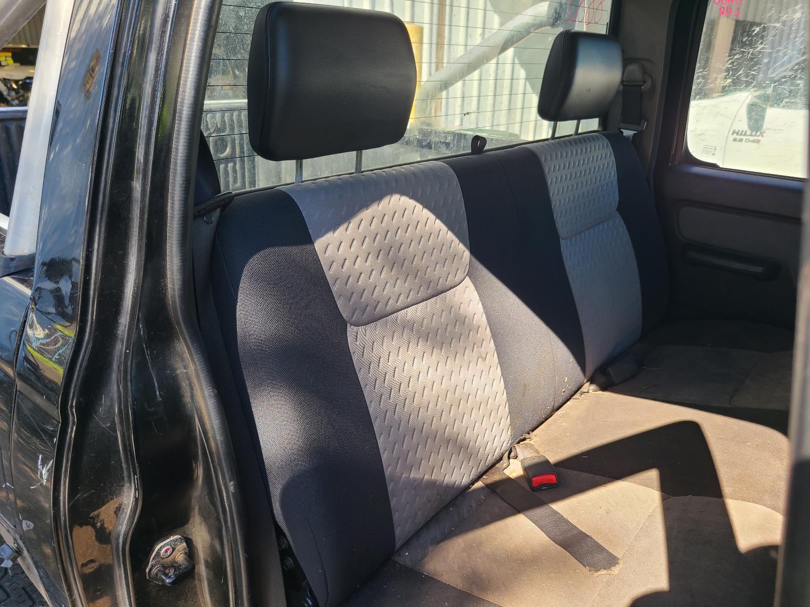 View Nissan Navara 2013 4 Door Utility