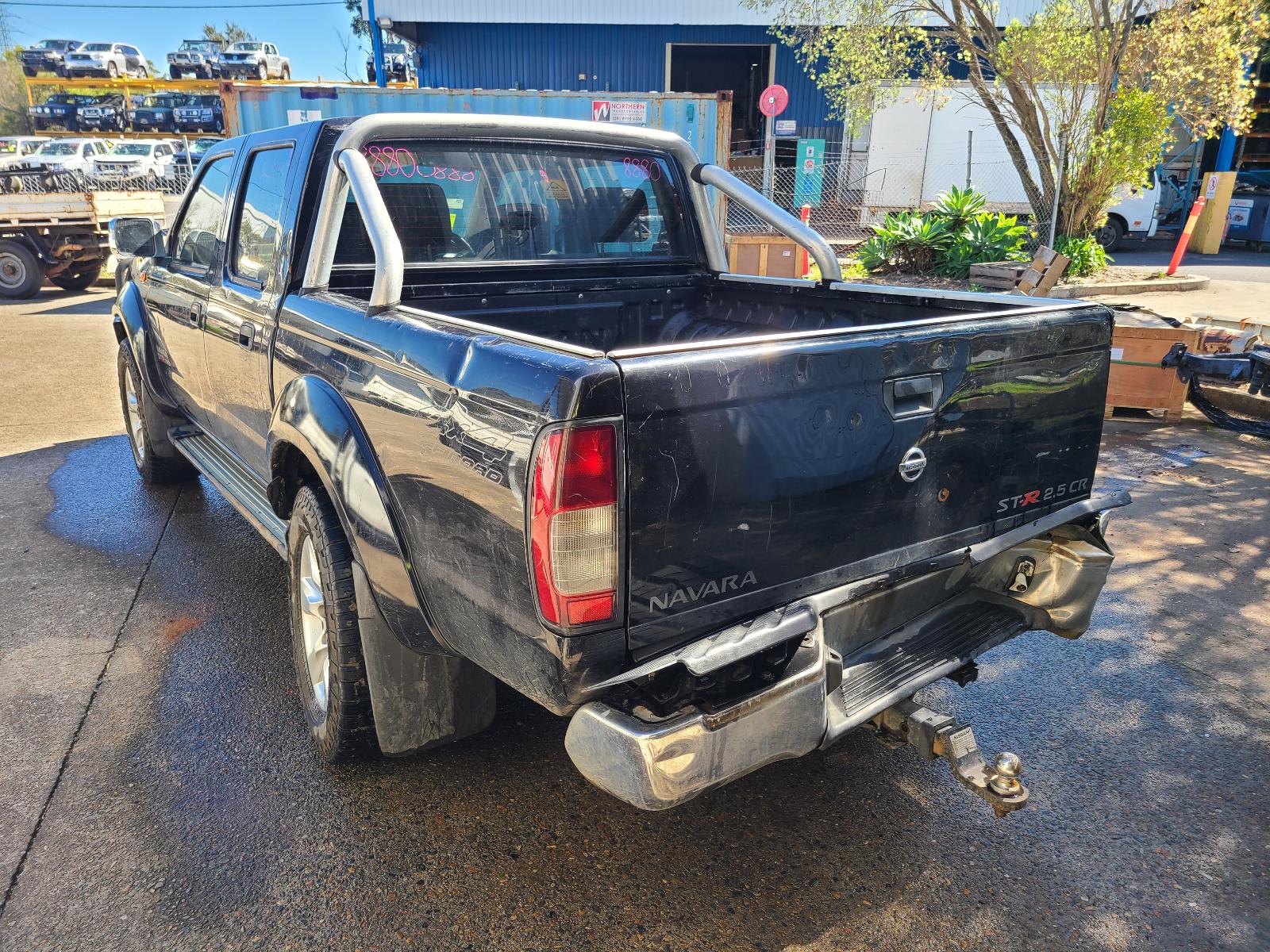 View Nissan Navara 2013 4 Door Utility