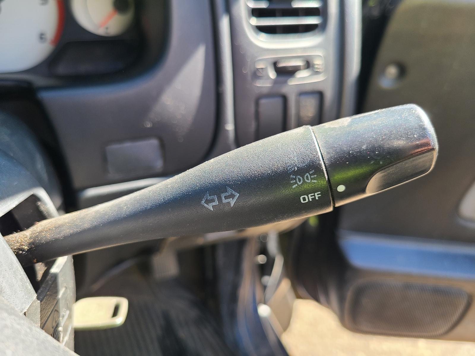 View Nissan Navara 2013 4 Door Utility