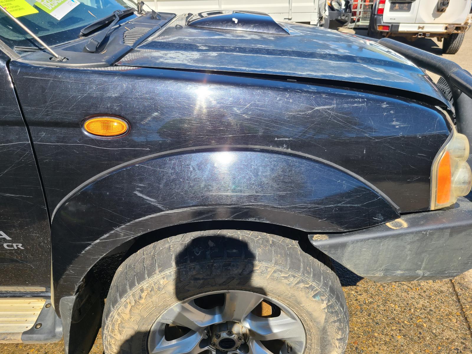 View Nissan Navara 2013 4 Door Utility