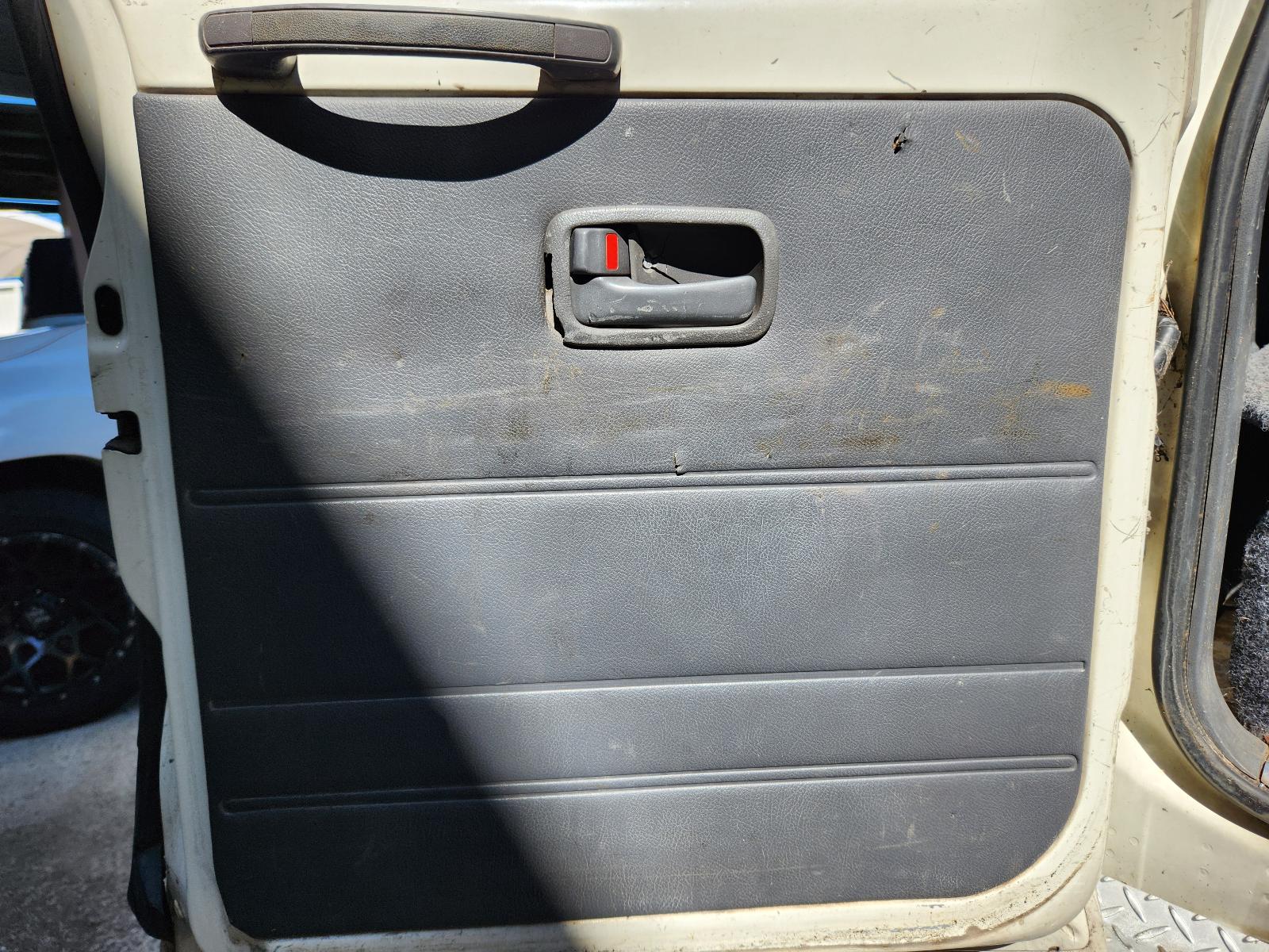 View Toyota Landcruiser 1995 4 Door Station Wagon