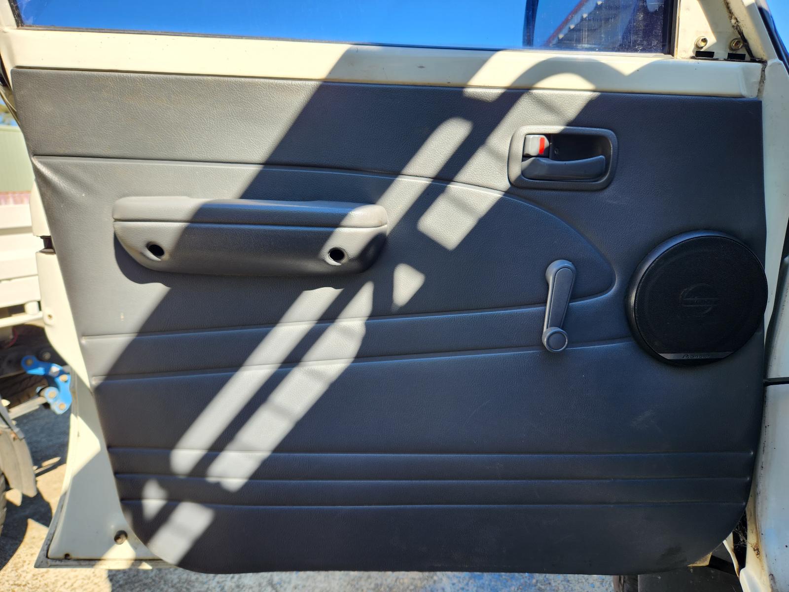 View Toyota Landcruiser 1995 4 Door Station Wagon