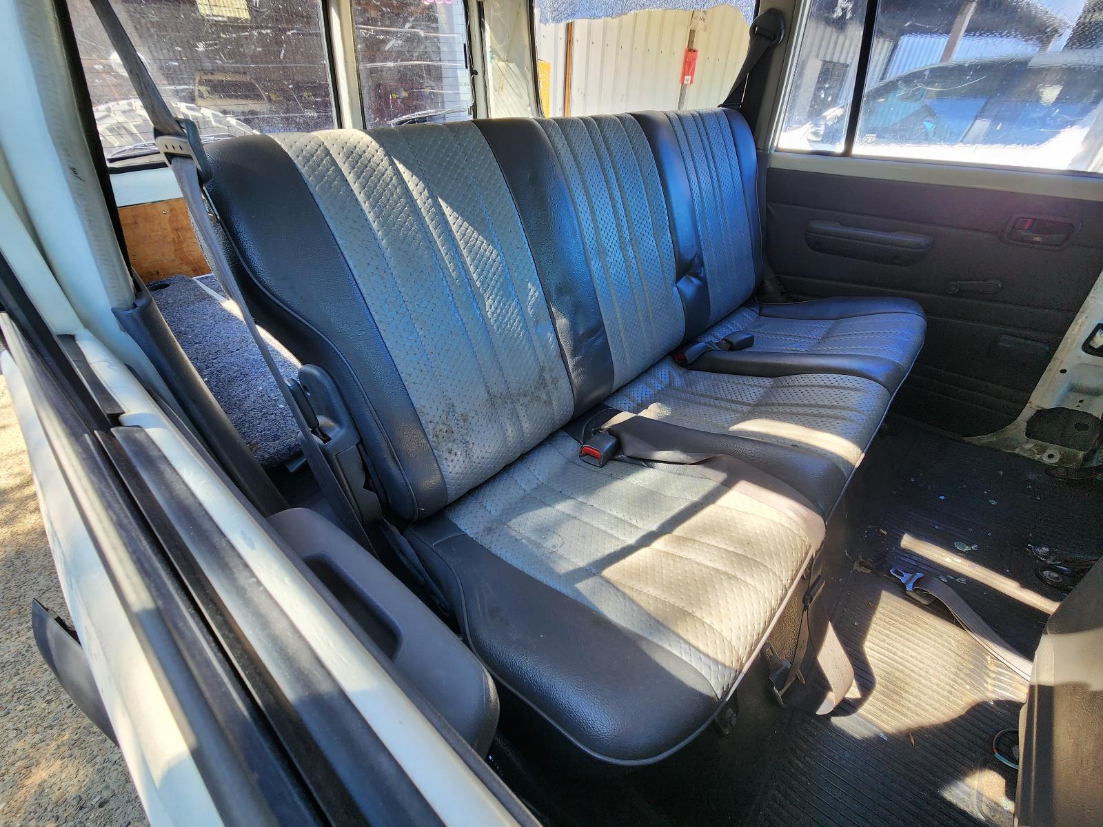 View Toyota Landcruiser 1995 4 Door Station Wagon