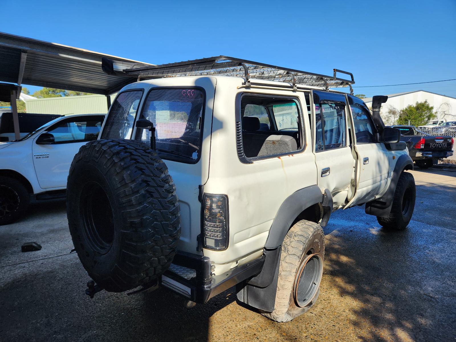 View Toyota Landcruiser 1995 4 Door Station Wagon
