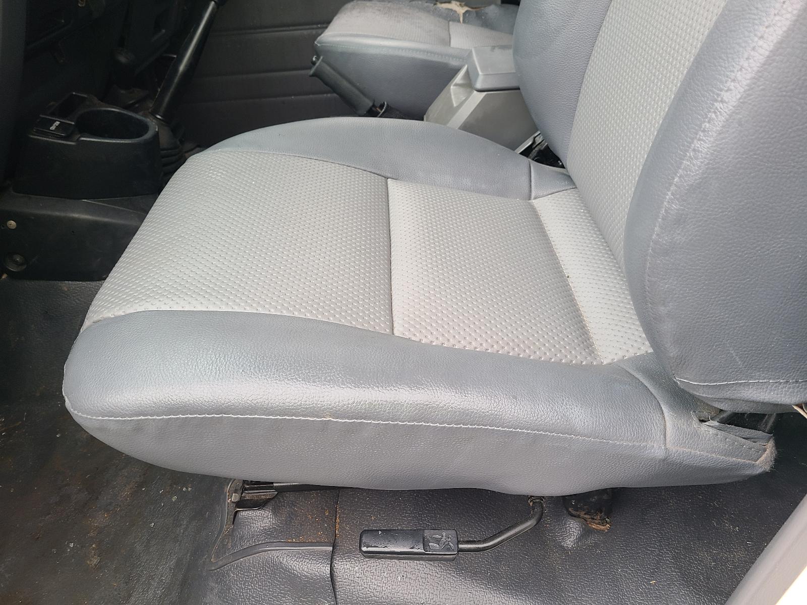 View Toyota Landcruiser 2014 4 Door Pickup