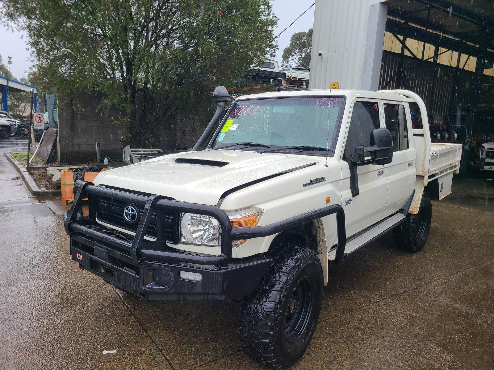 View Toyota Landcruiser 2014 4 Door Pickup