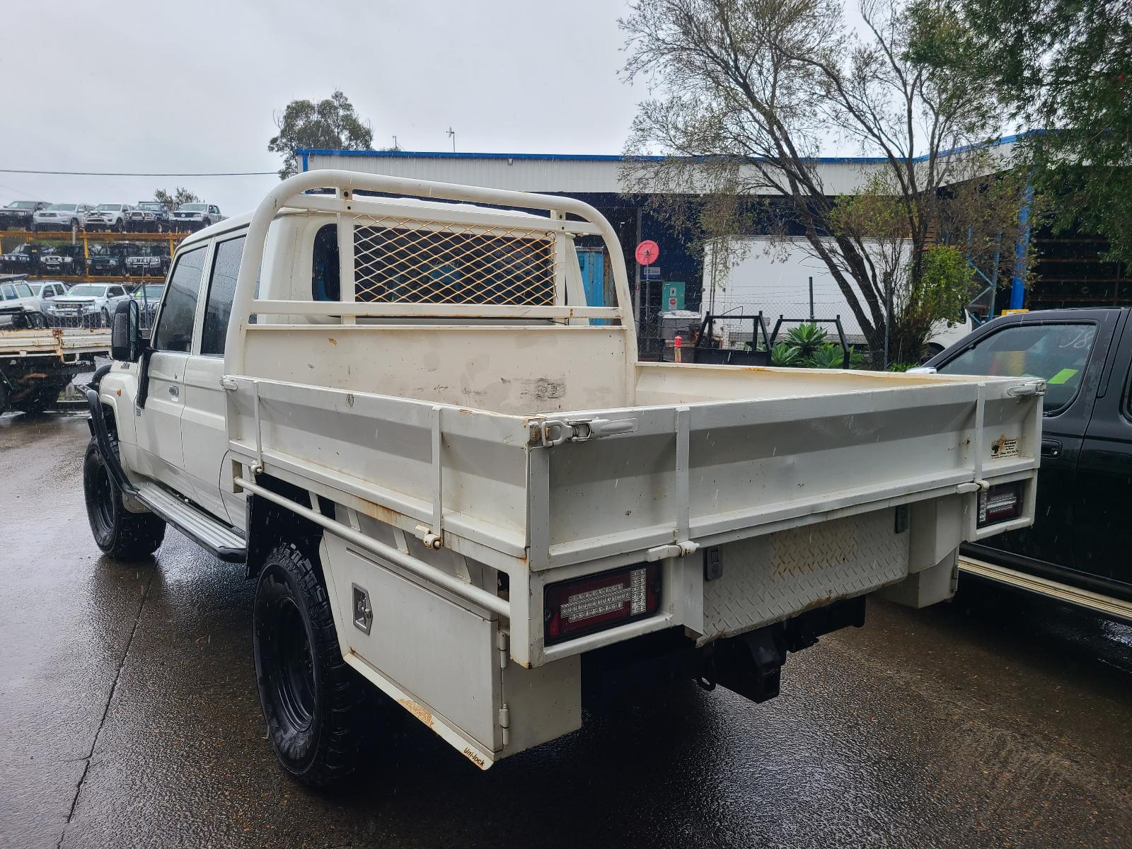 View Toyota Landcruiser 2014 4 Door Pickup