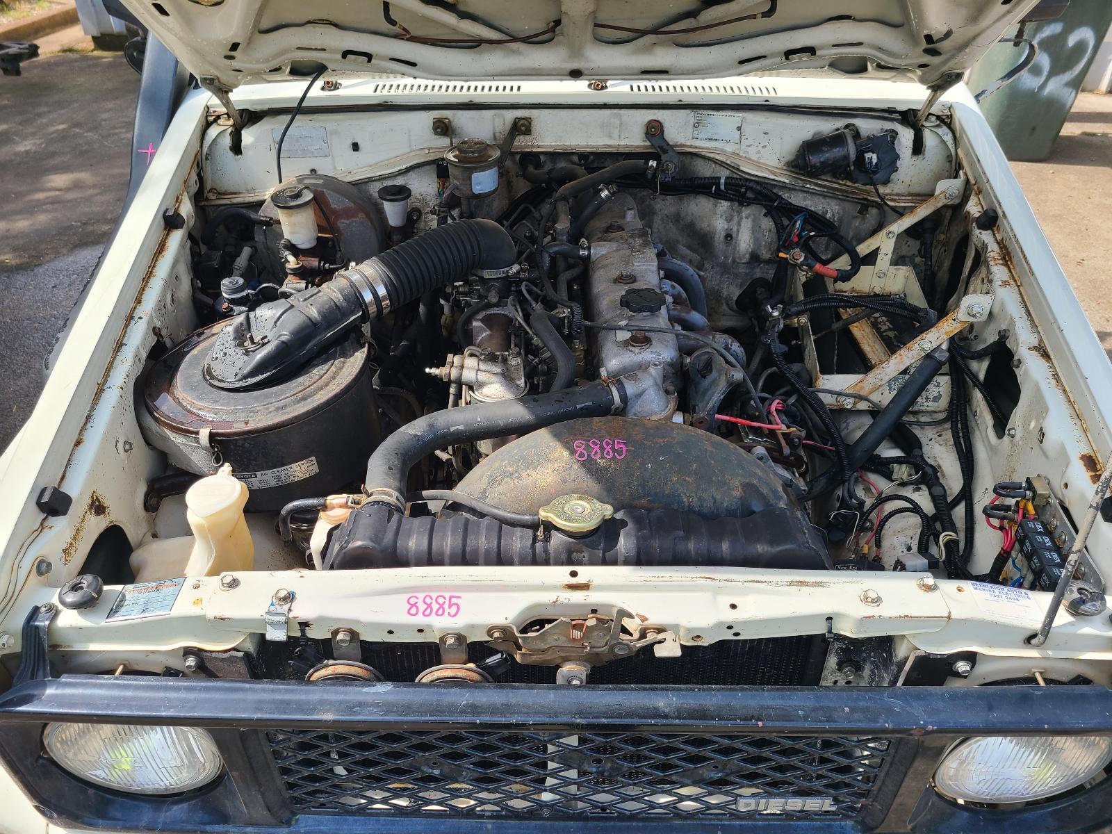 View Toyota Landcruiser 1985 2 Door Utility