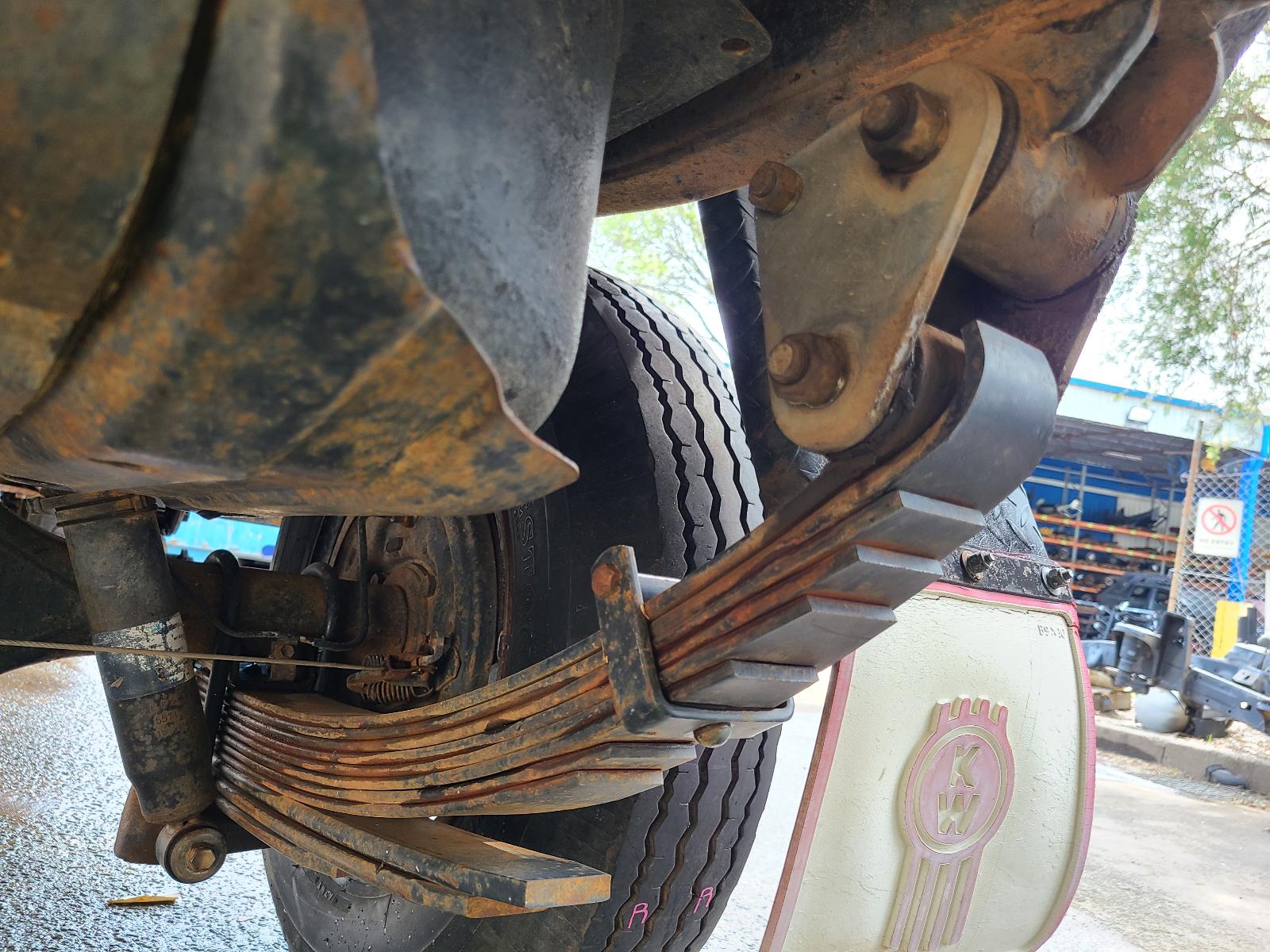 View Toyota Landcruiser 1985 2 Door Utility