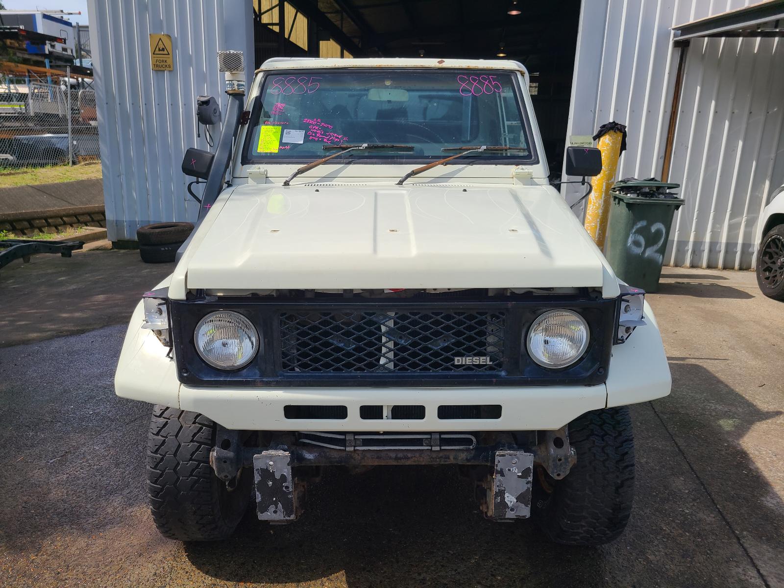 View Toyota Landcruiser 1985 2 Door Utility