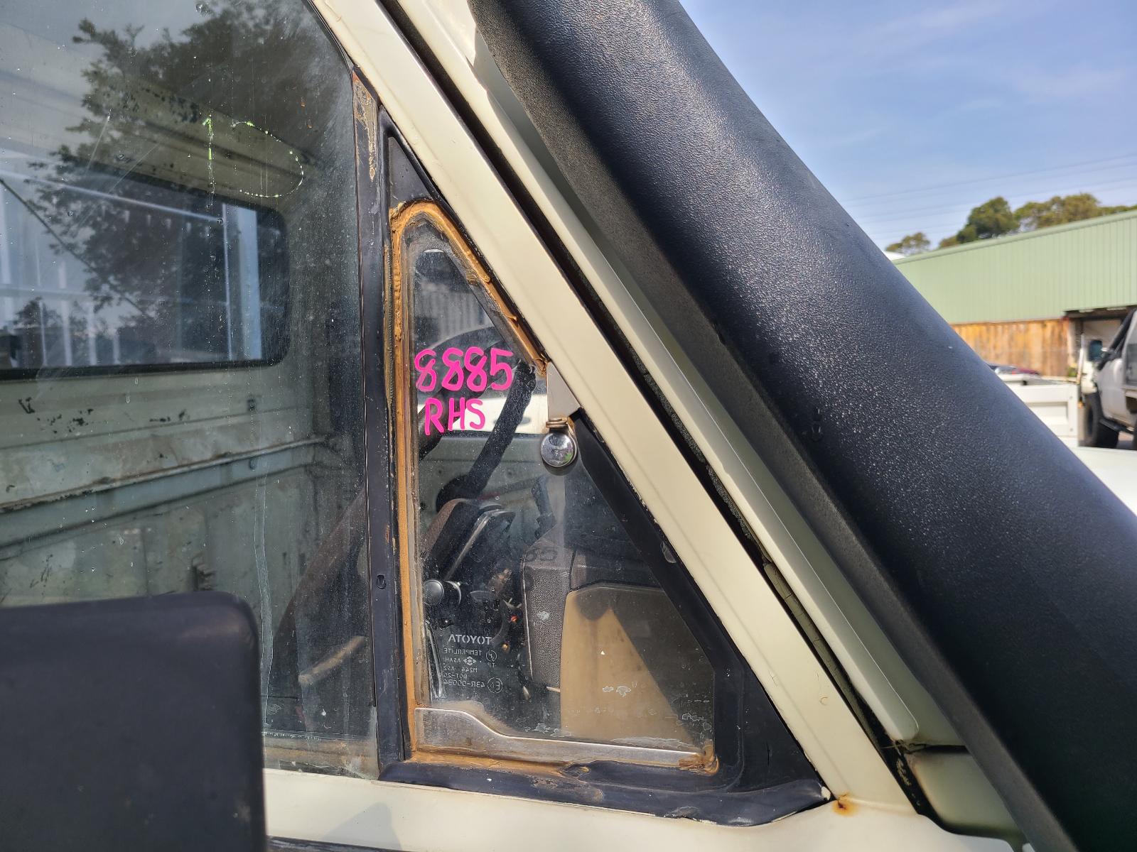 View Toyota Landcruiser 1985 2 Door Utility