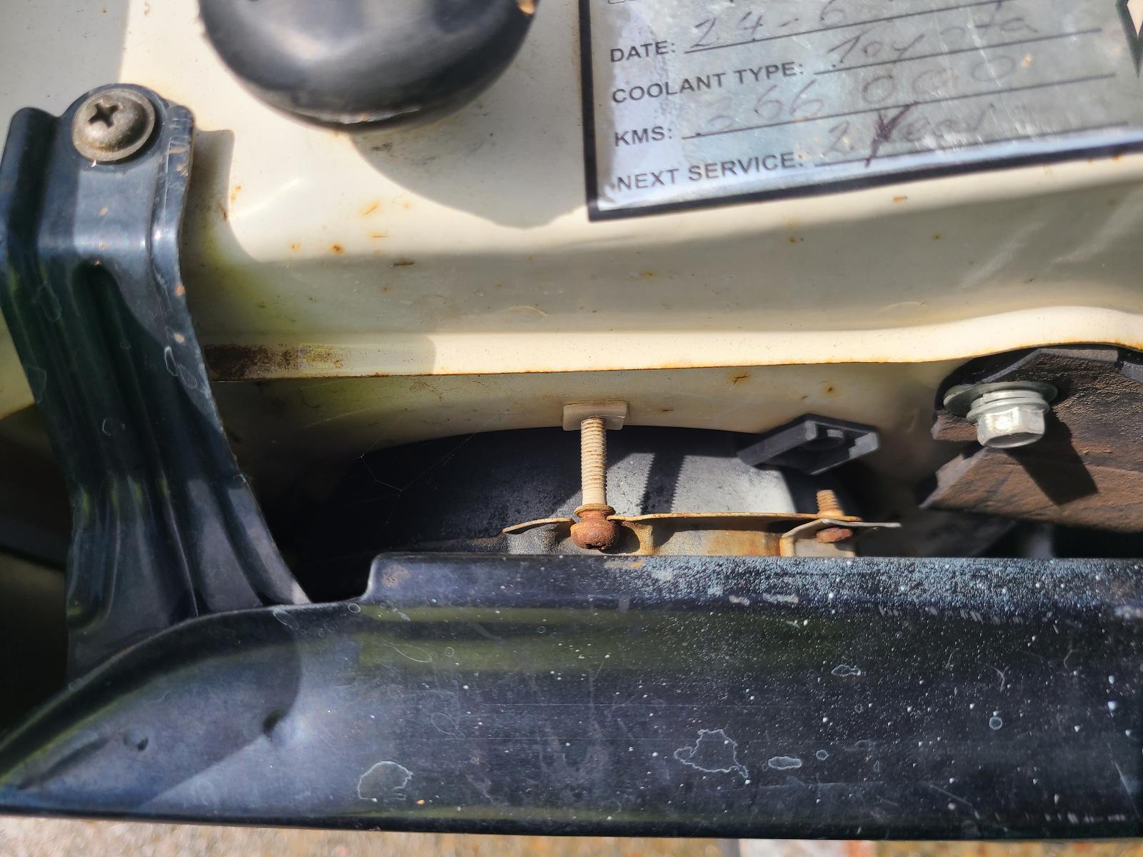 View Toyota Landcruiser 1985 2 Door Utility