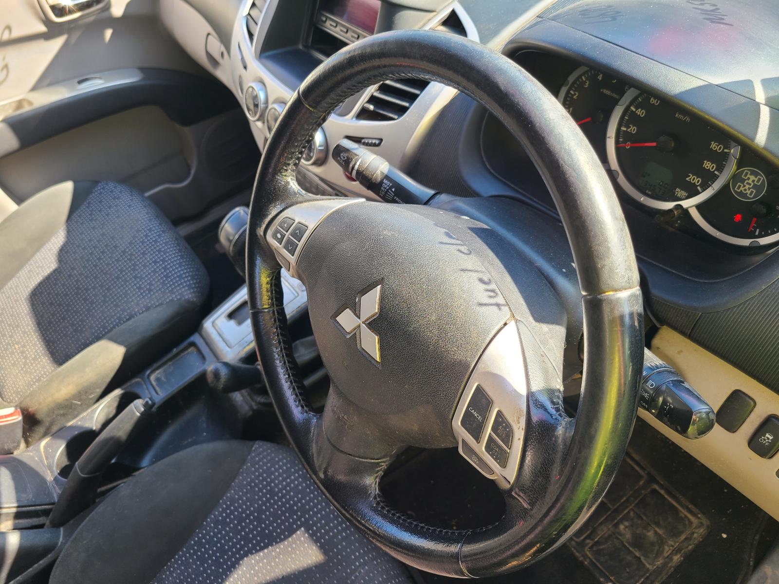 View Mitsubishi Triton 2013 4 Door Utility