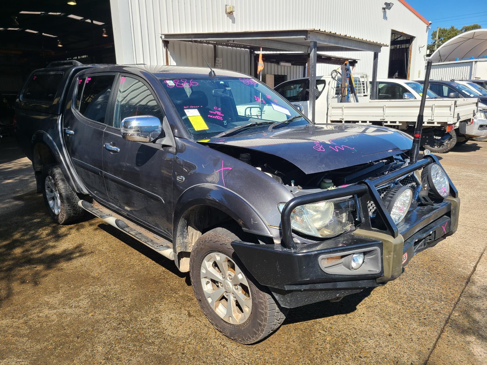 View Mitsubishi Triton 2013 4 Door Utility