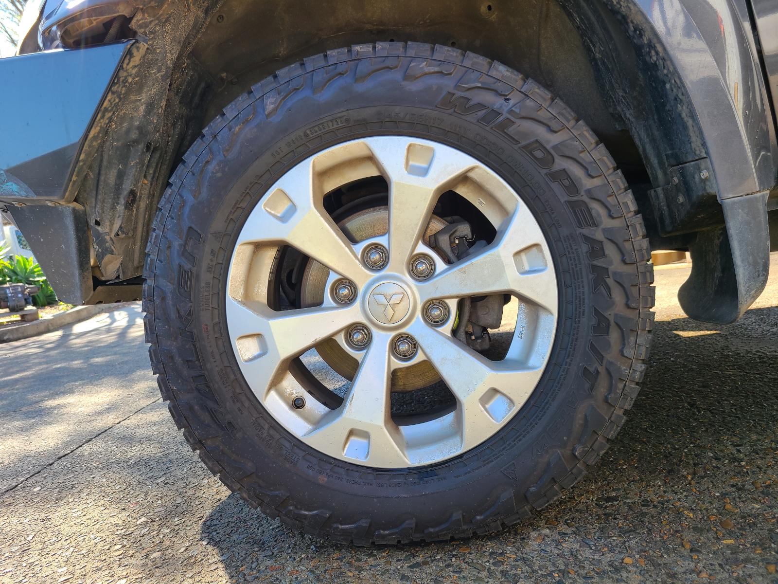 View Mitsubishi Triton 2013 4 Door Utility