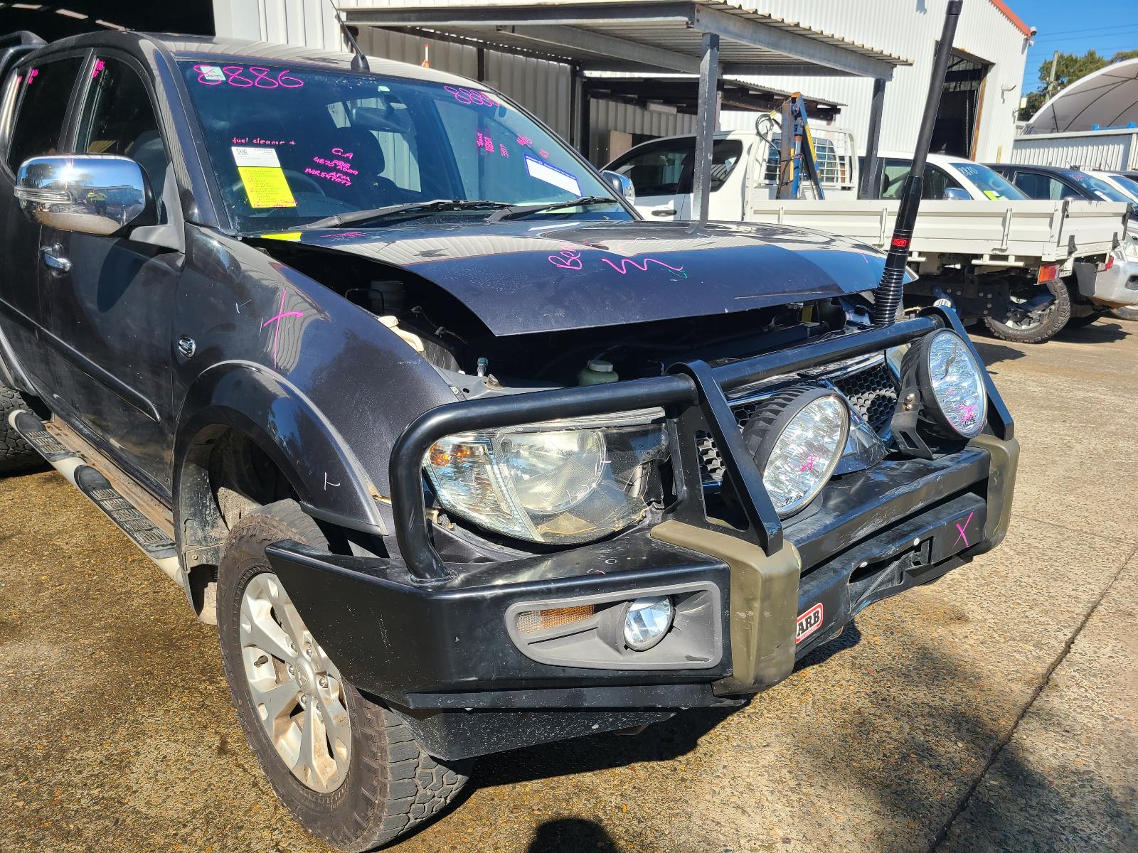 View Mitsubishi Triton 2013 4 Door Utility