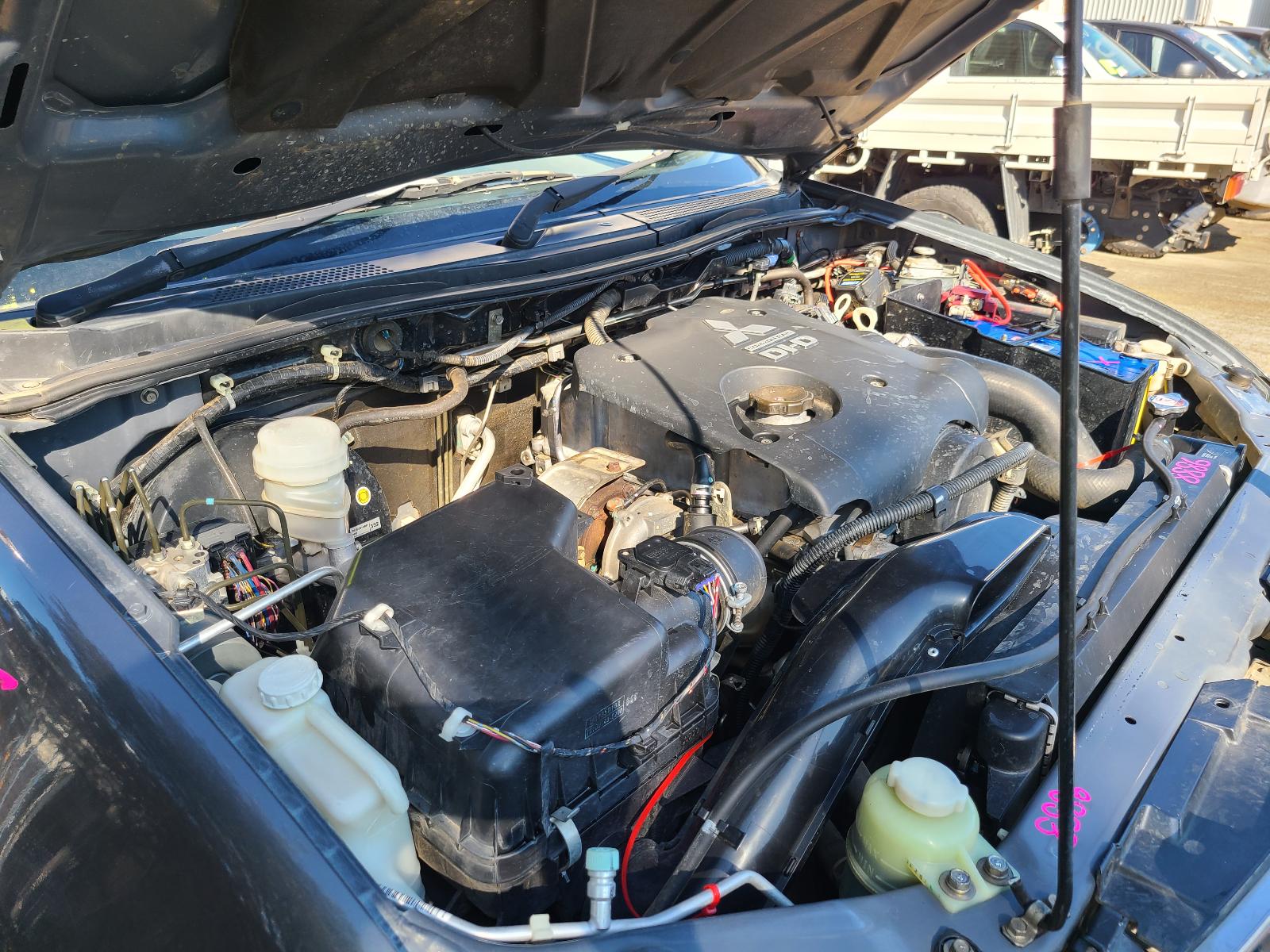 View Mitsubishi Triton 2013 4 Door Utility