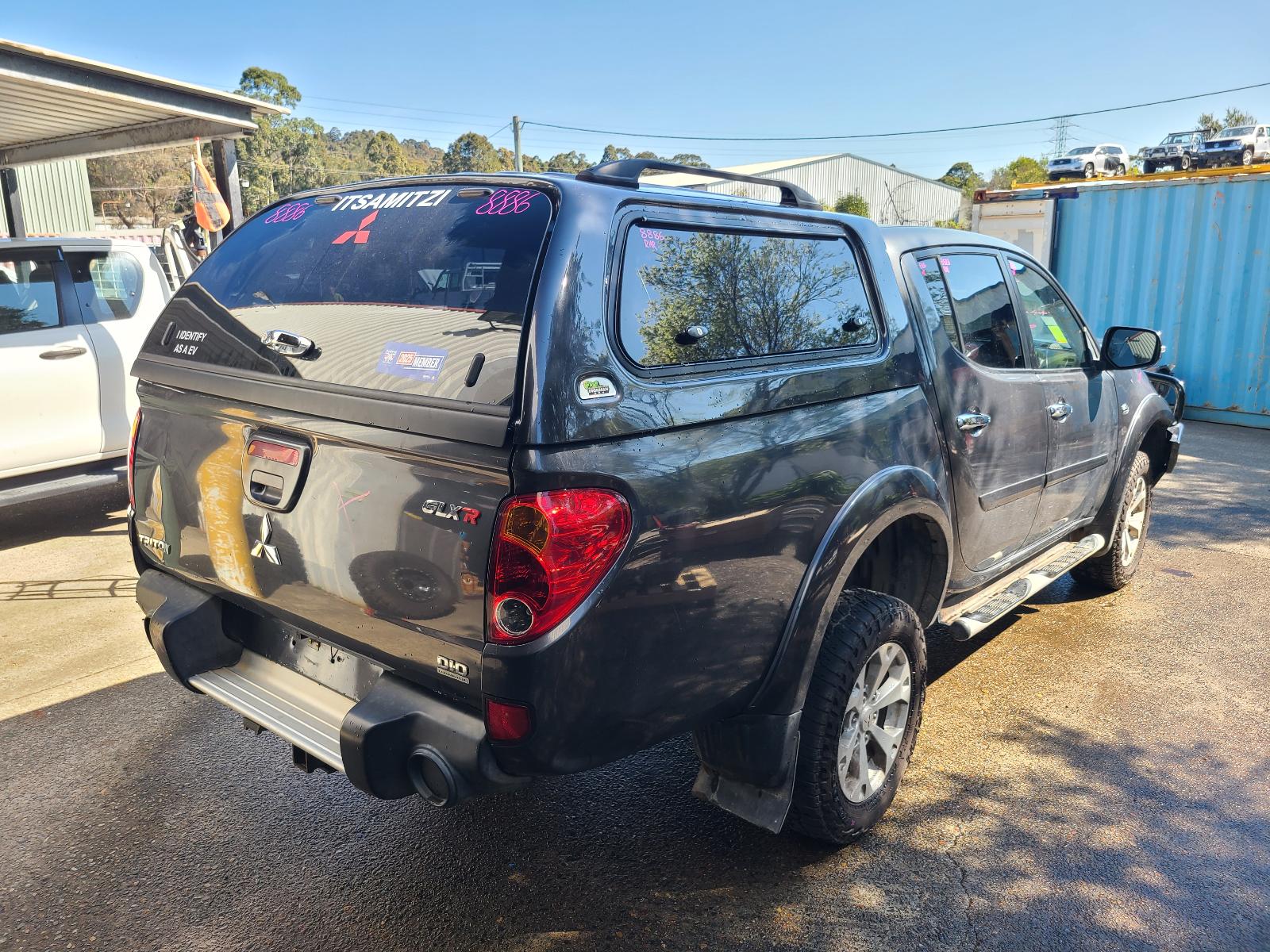 View Mitsubishi Triton 2013 4 Door Utility