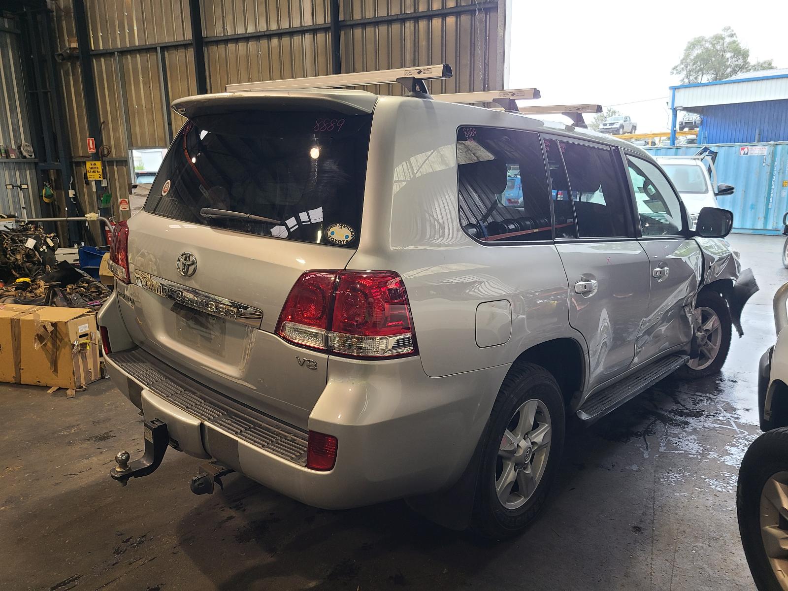 View Toyota Landcruiser 2011  