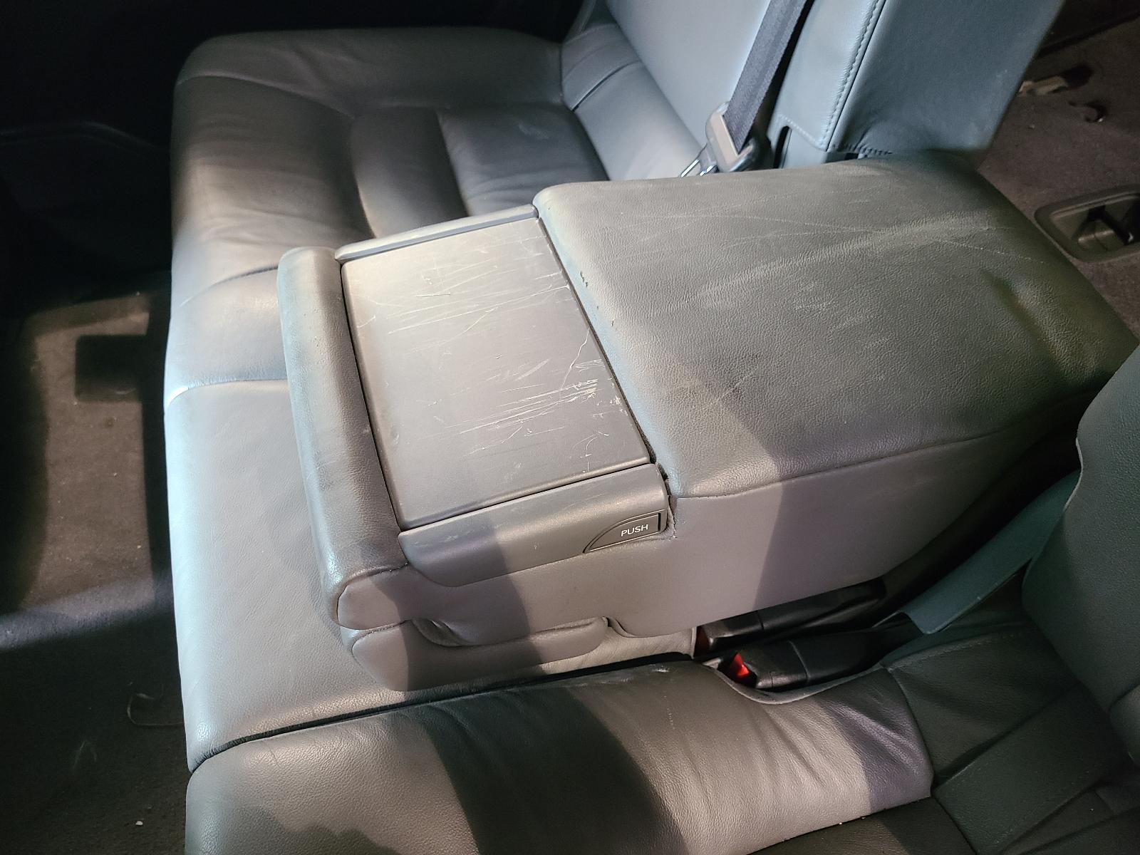 View Toyota Landcruiser 2011  