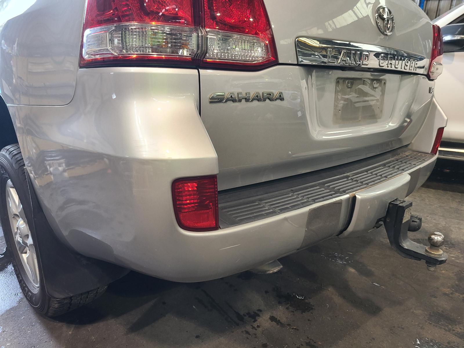 View Toyota Landcruiser 2011  