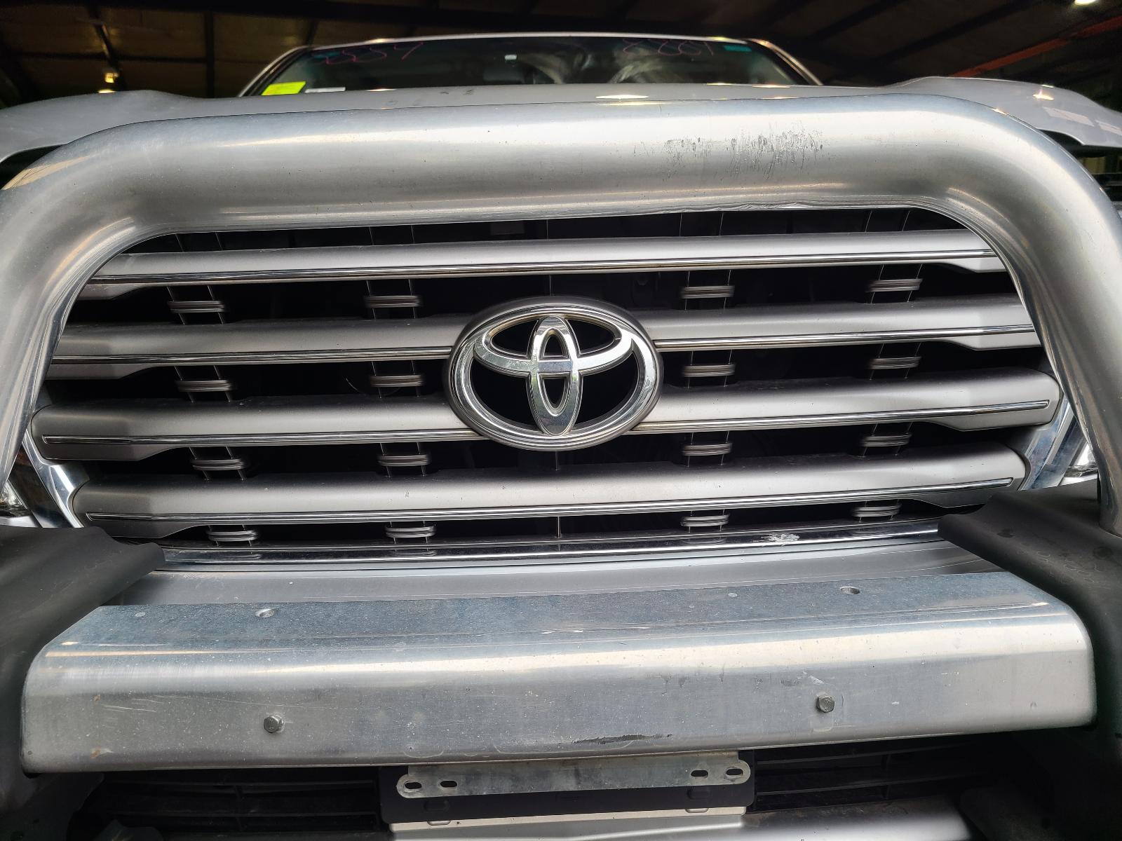 View Toyota Landcruiser 2011  