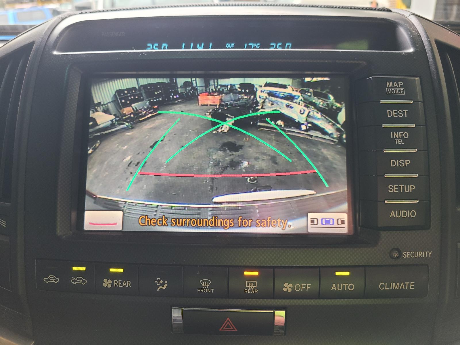 View Toyota Landcruiser 2011  