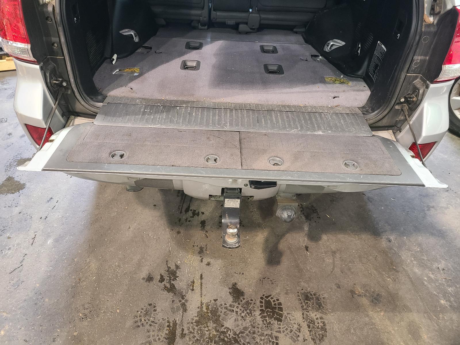 View Toyota Landcruiser 2011  