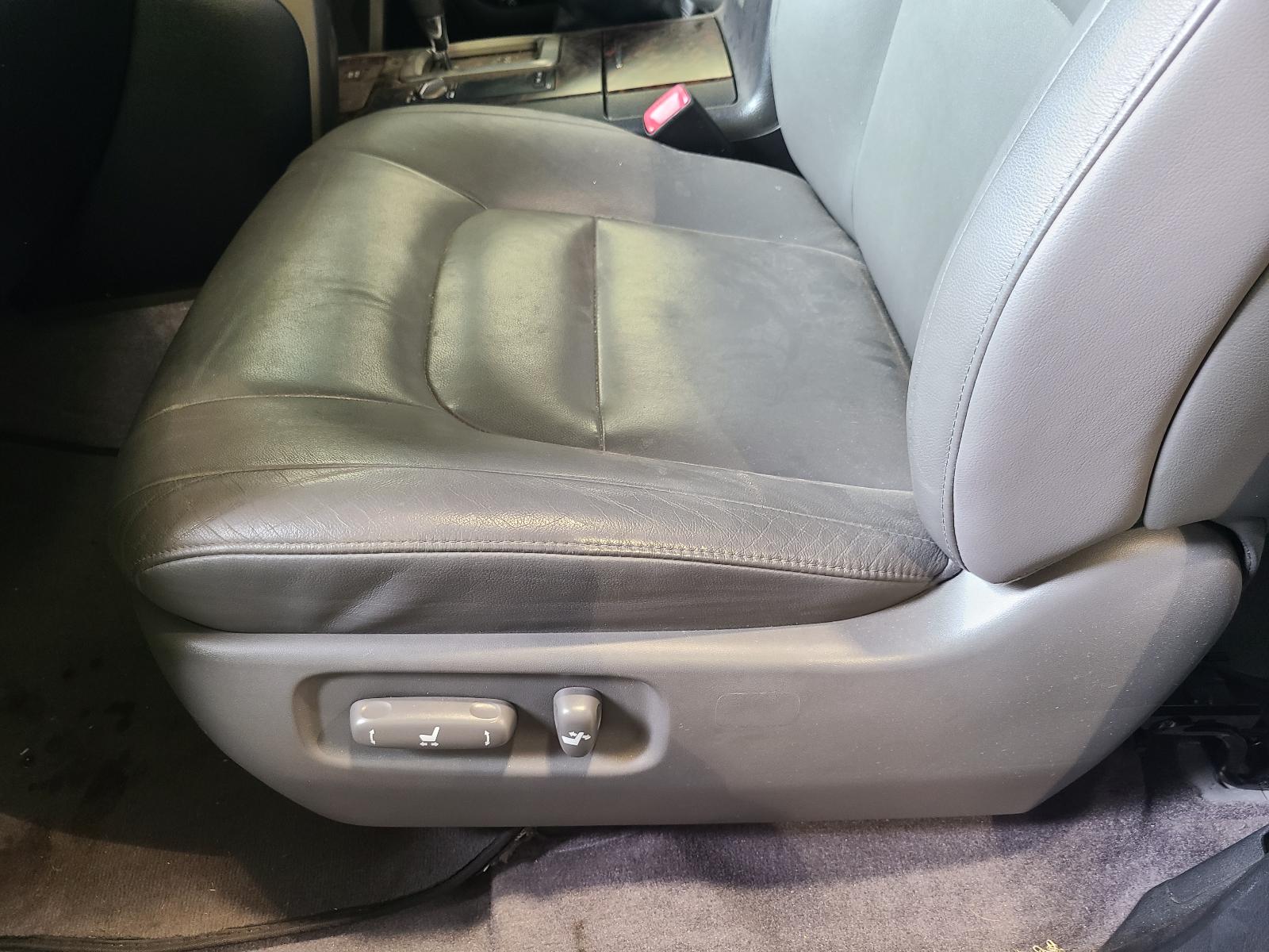 View Toyota Landcruiser 2011  