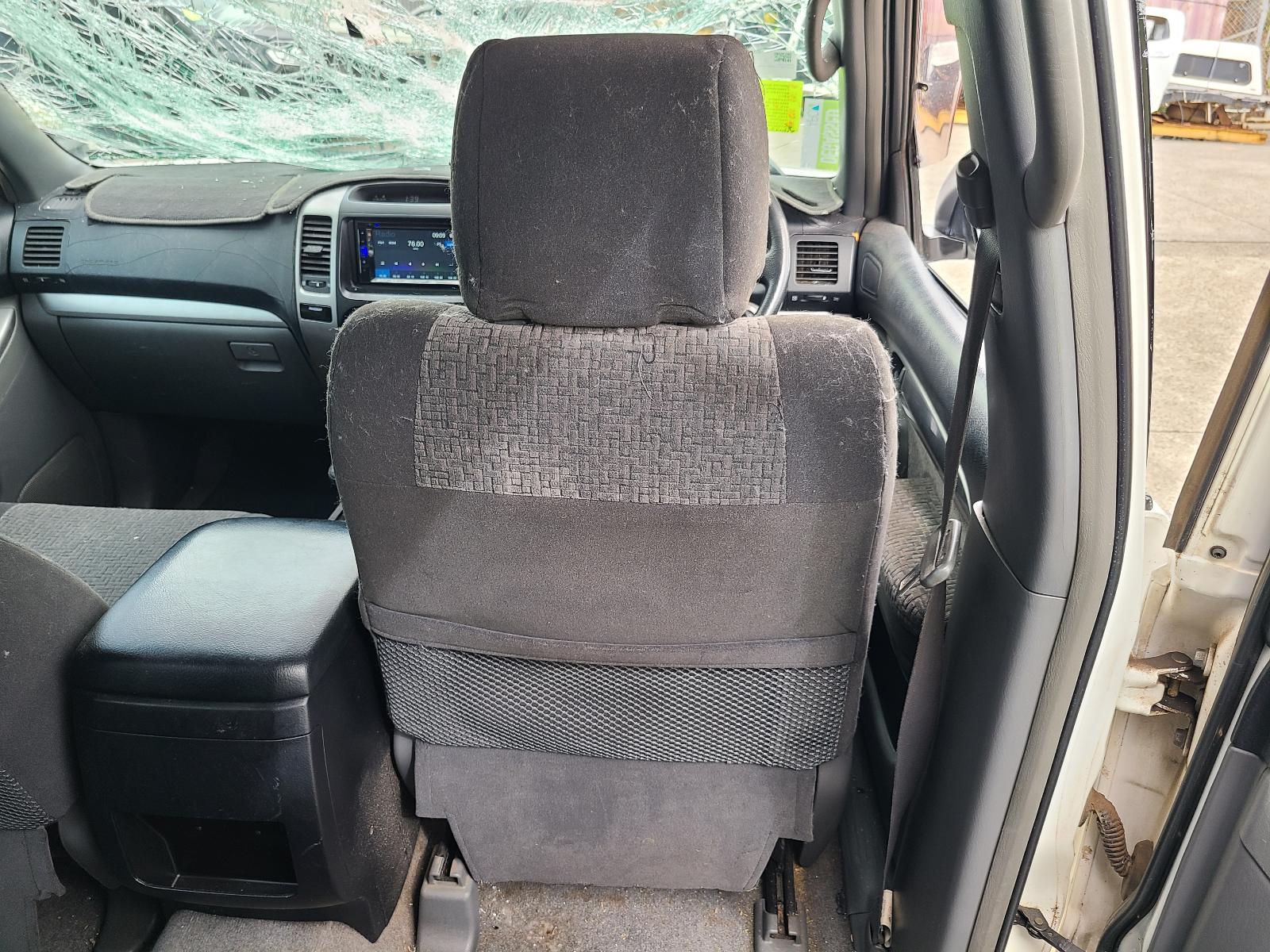View Toyota Prado 2004 4 Door Station Wagon