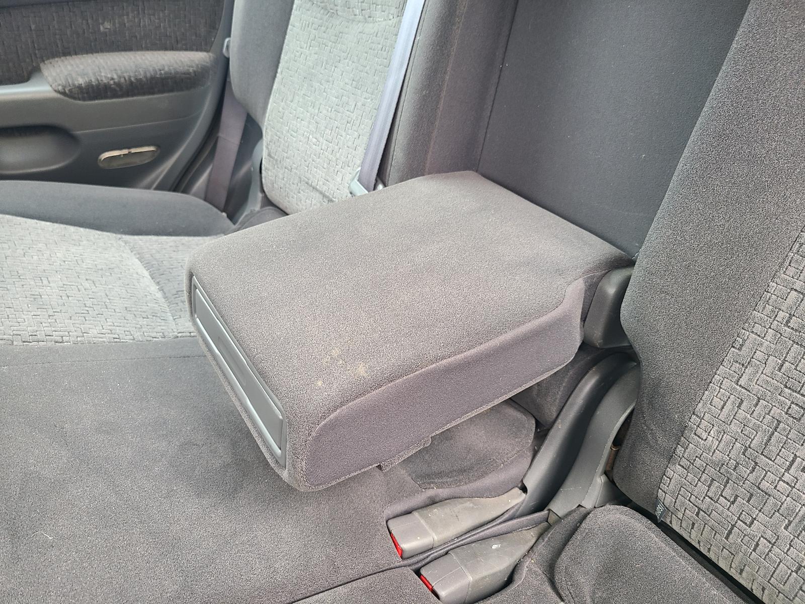 View Toyota Prado 2004 4 Door Station Wagon
