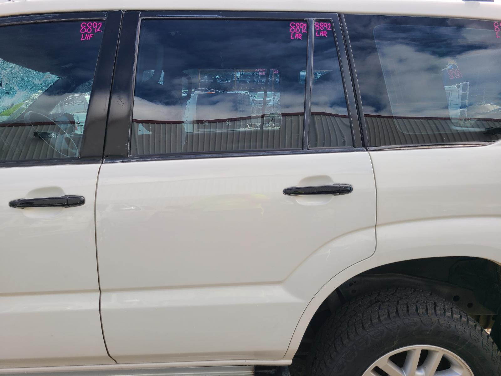 View Toyota Prado 2004 4 Door Station Wagon