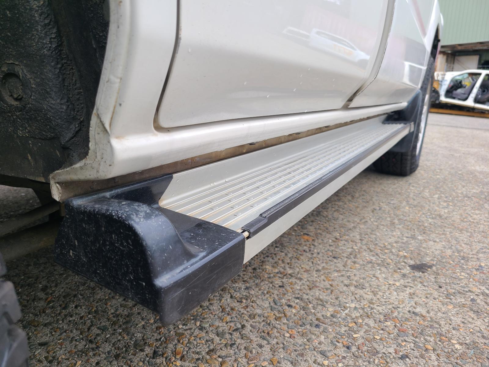 View Toyota Prado 2004 4 Door Station Wagon